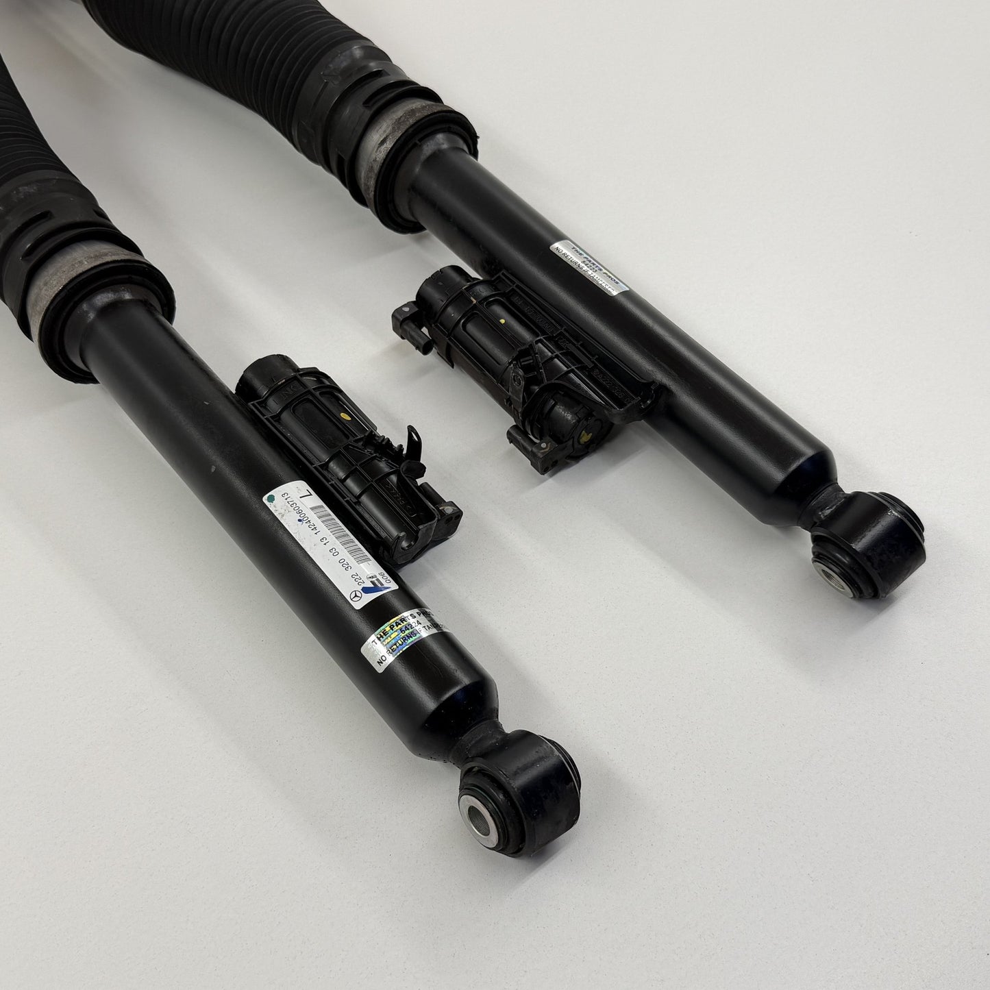 2014-2017 Mercedes-Benz S550 W222 Rear Air Suspension Shock Strut Pair OEM