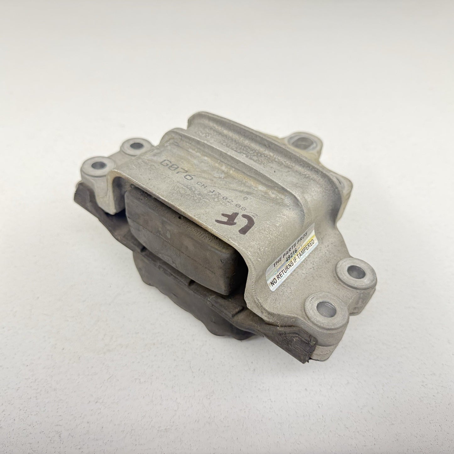 08-15 Audi TT 2.0L Engine Support Motor Transmission Gearbox Mount 8J0199555 OEM