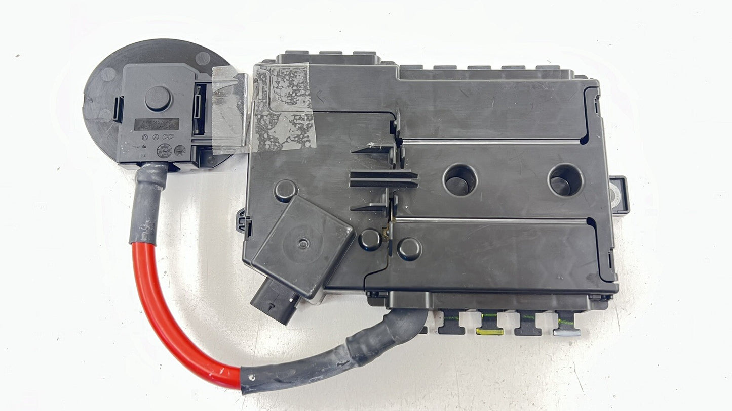 15-18 MERCEDES-BENZ C63S W205 POWER DISTRIBUTION FUSE RELAY JUNCTION BOX OEM