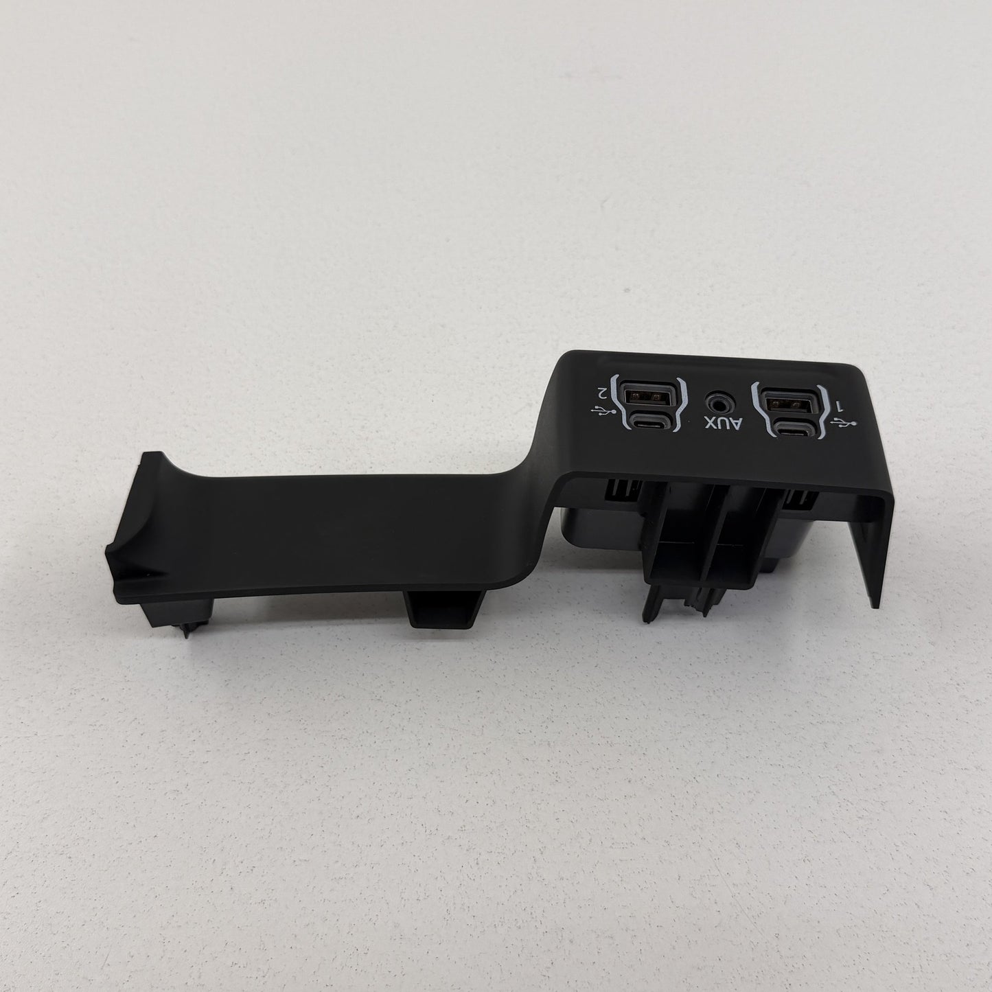 2021-2026 Dodge Durango Console Media Hub Dual USB Port AUX Auxiliary Jack OEM