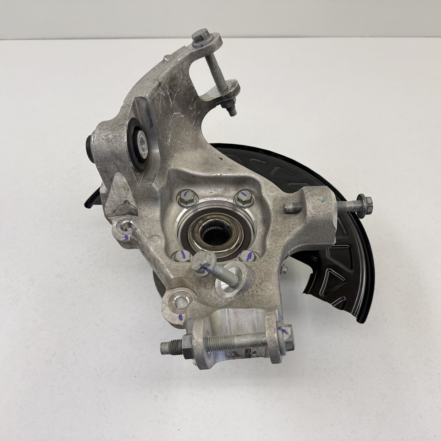 2022-2024 Rivian R1S R1T Right Rear Spindle Knuckle Hub Wheel Bearing OEM