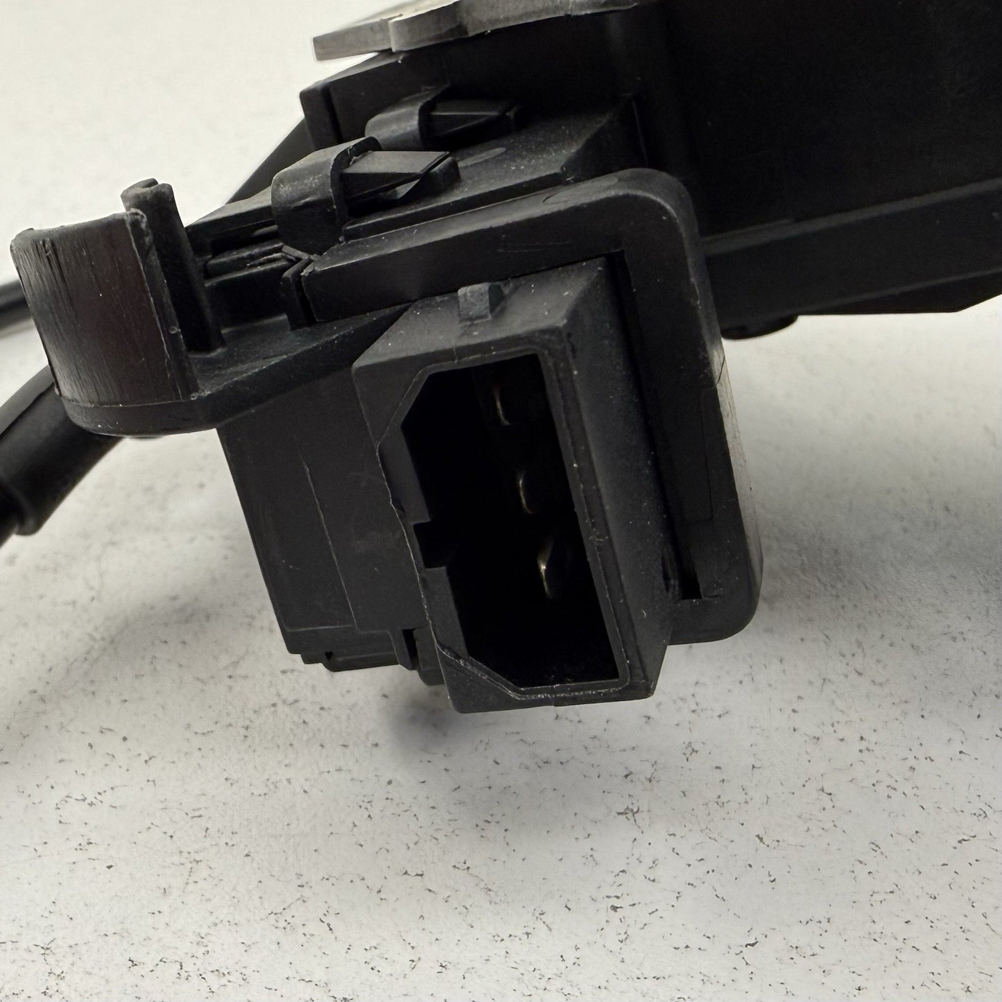 08-15 Audi TT Rear Hatch Trunk Lid Latch Lock Actuator 8P4827505C OEM