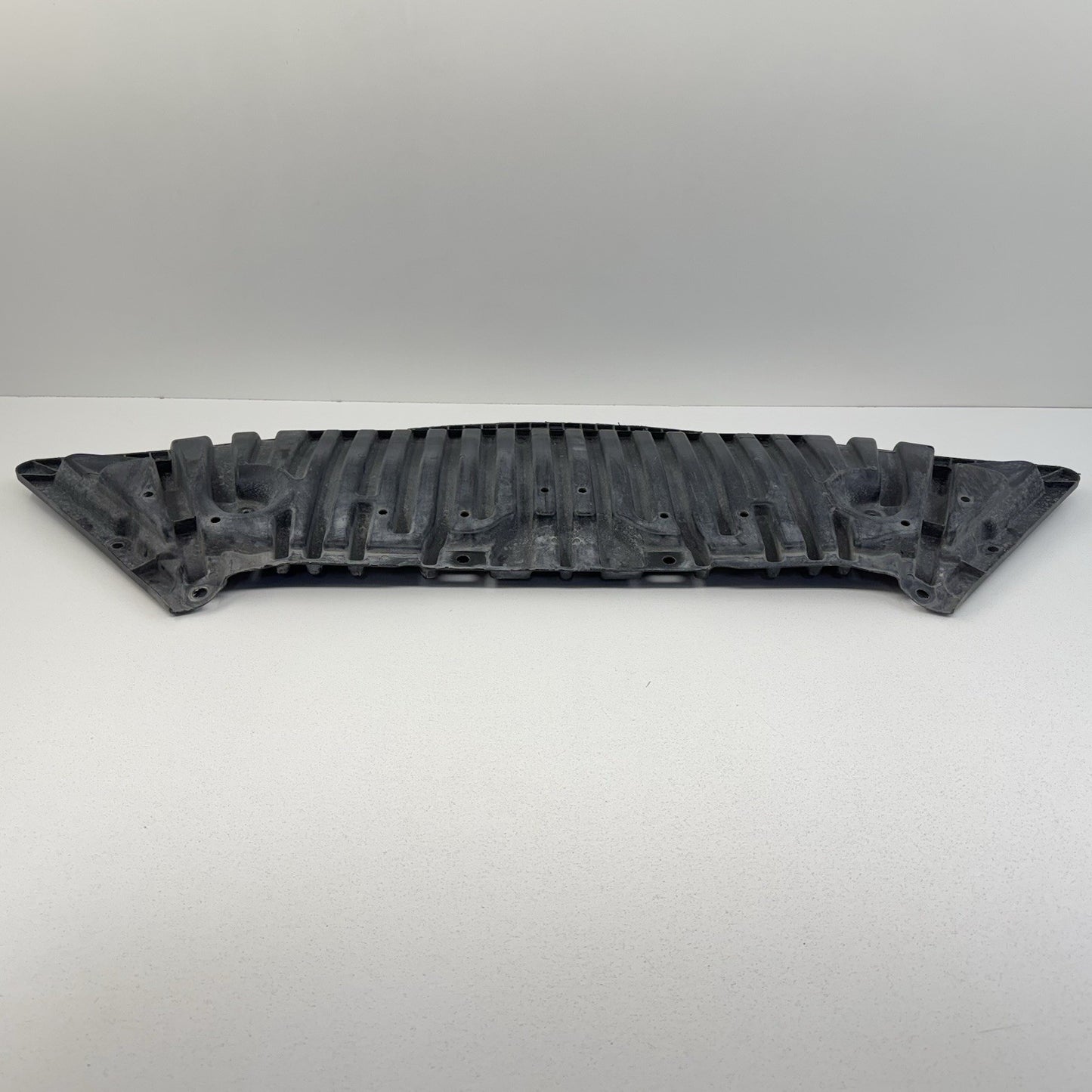 08-14 Mercedes W204 C250 C300 C350 Front Bumper Under Tray Splash Guard OEM