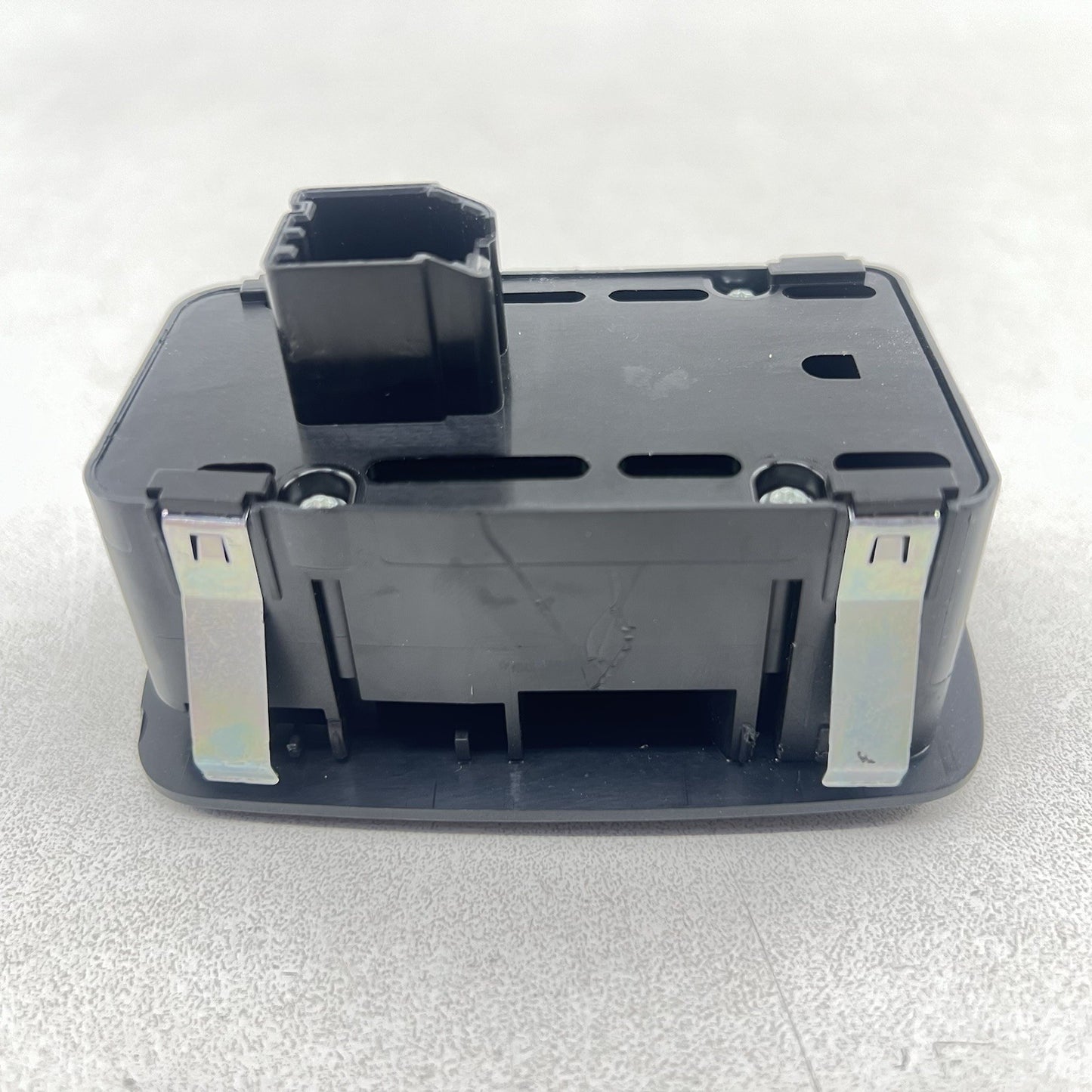 14-24 MASERATI GHIBLI LEFT OR RIGHT DOOR WINDOW SWITCH BLACK 670025405 OEM