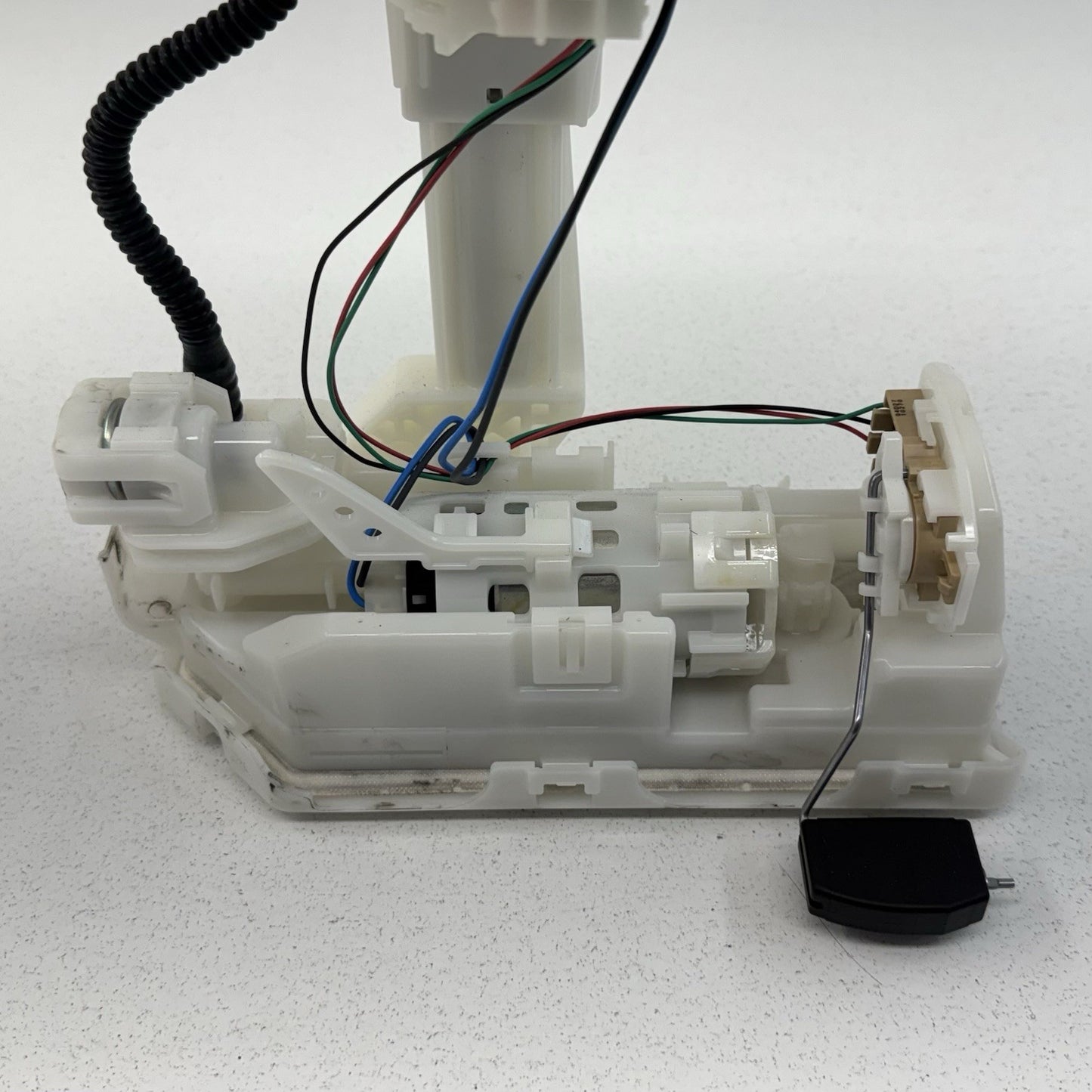 19-22 Toyota Prius / Prius Prime Gas Tank Fuel Pump Sending Unit 77020-12A80 OEM