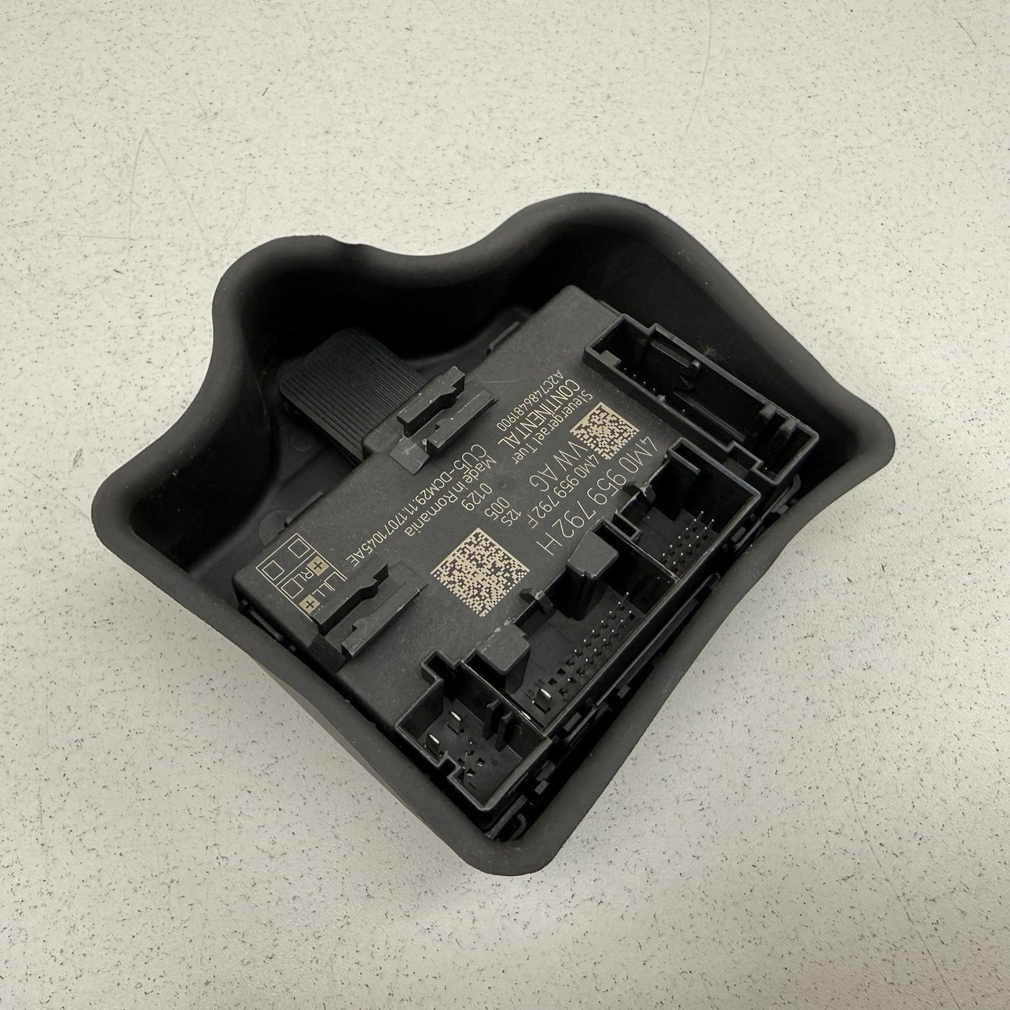 18-20 Audi S5 Passenger Right Front Door Control Module 4M0959792H OEM