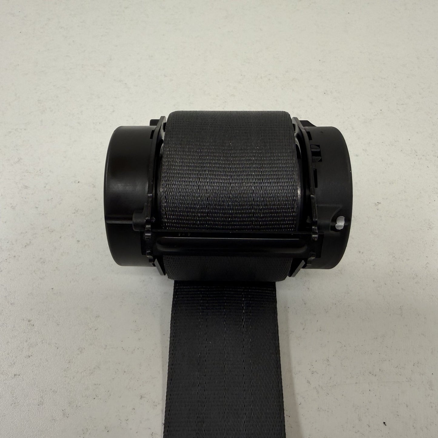 2022-2024 Rivian R1S Right Rear 3rd Third Row Seatbelt Seat Belt Retractor OEM