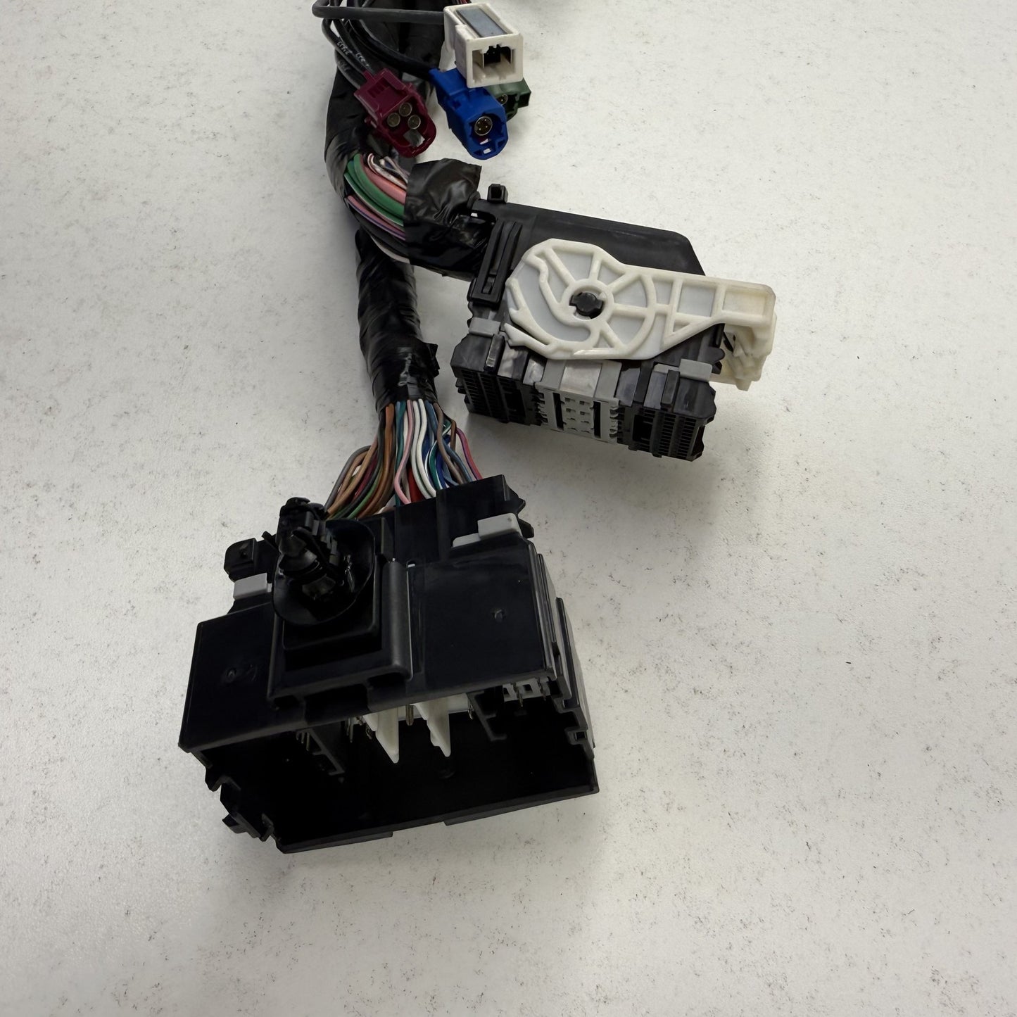 2022-2024 Rivian R1S Dashboard Instrument Panel Wiring Harness PT00417192-D OEM