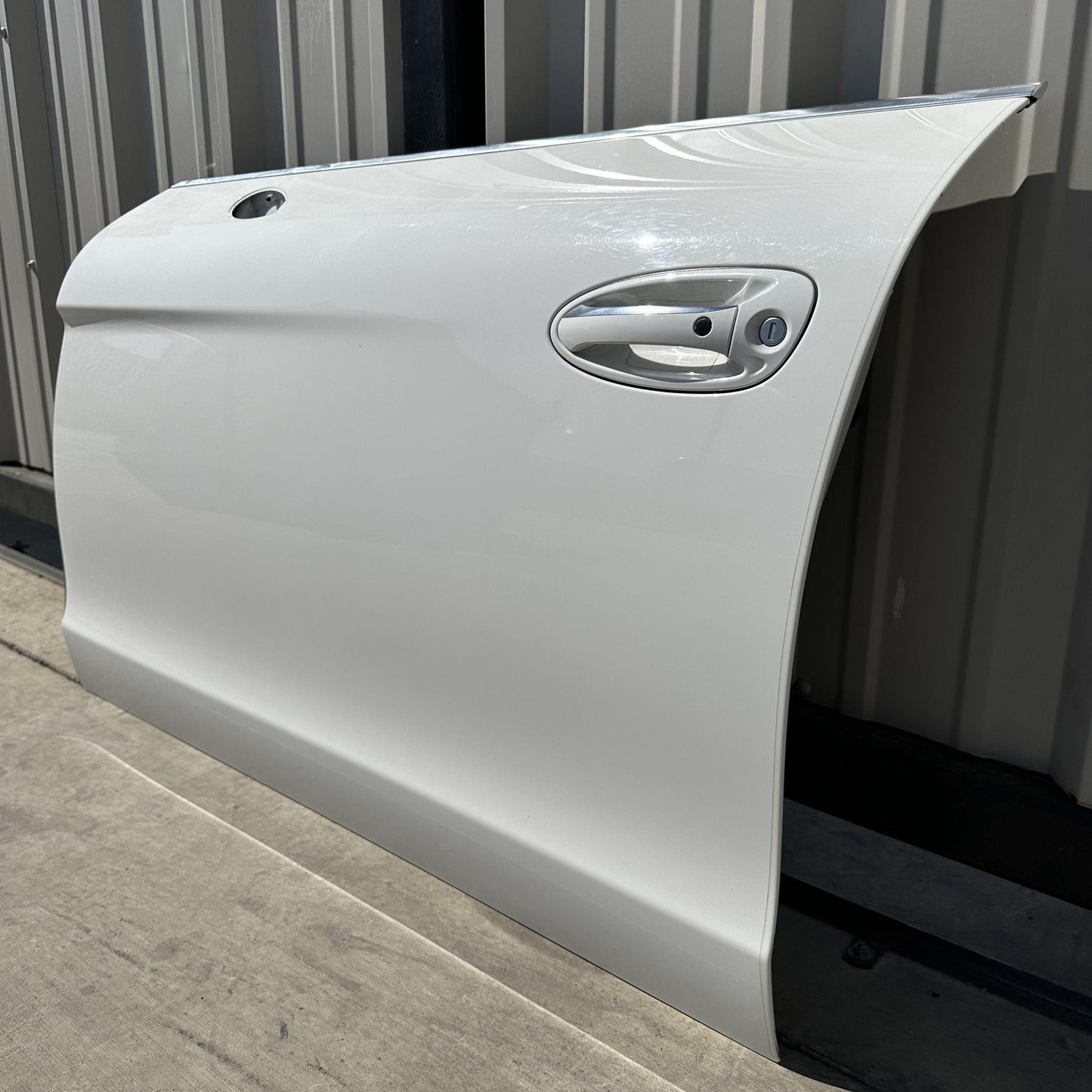 10-16 PORSCHE PANAMERA DRIVER LEFT FRONT DOOR SHELL WHITE OEM