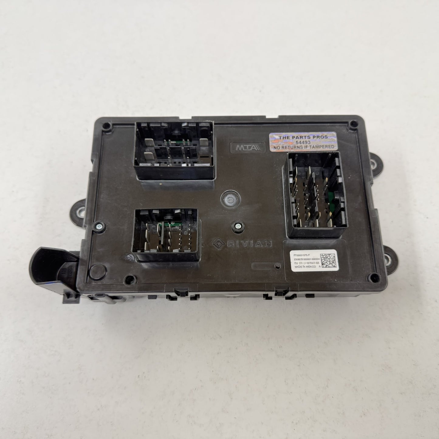 2022-2024 Rivian R1S R1T Left Cabin Fuse Relay Junction Box PT00031575-F OEM