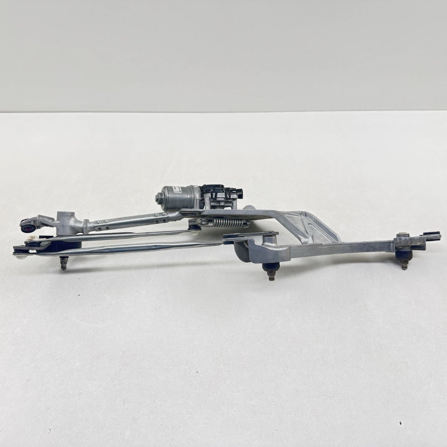 23-25 TOYOTA PRIUS WINDSHIELD WIPER MOTOR W/ LINKAGE ARM ASSEMBLY 8511012C90 OEM