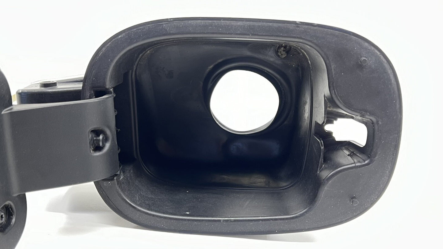 13-18 BENTLEY FLYING SPUR FUEL TANK GAS CAP DOOR LID GAZELLE 4W0.809.857.A OEM