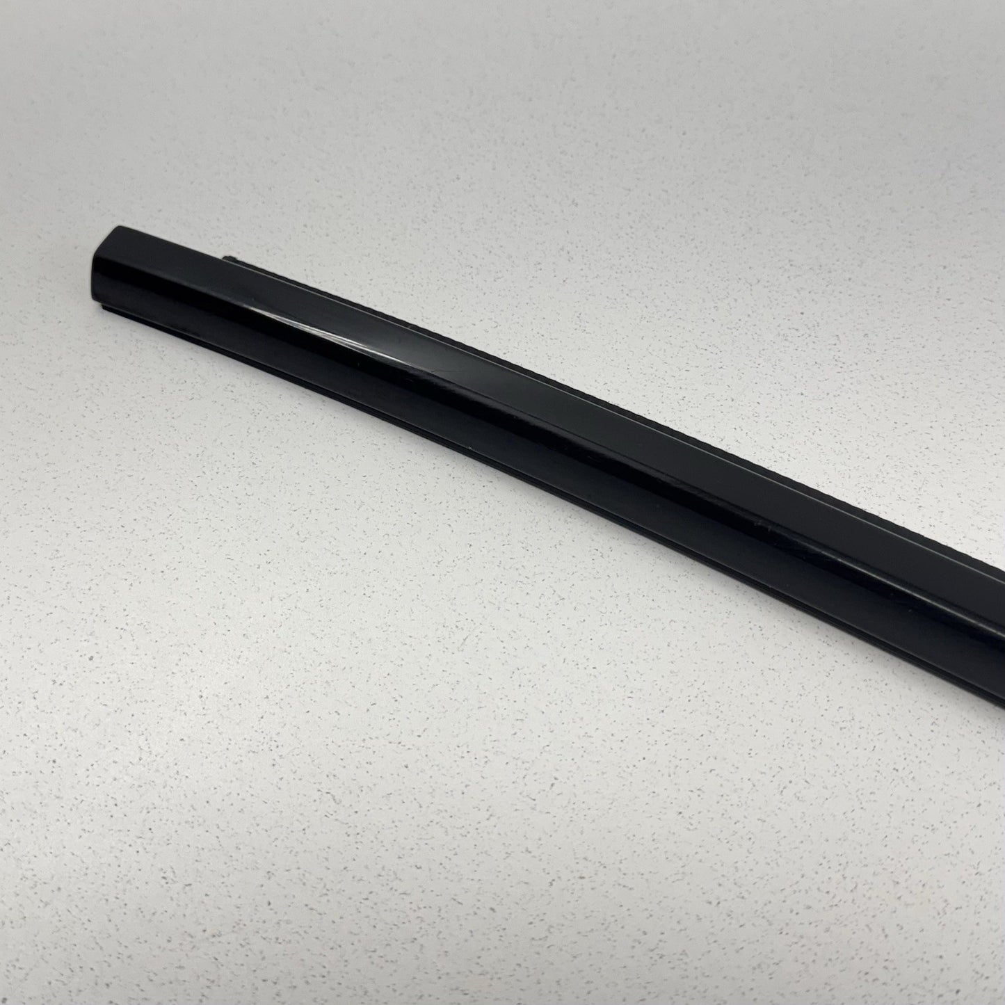 18-24 BMW G01 X3 Driver Left Rear Door Shadow Line Window Trim Molding OEM