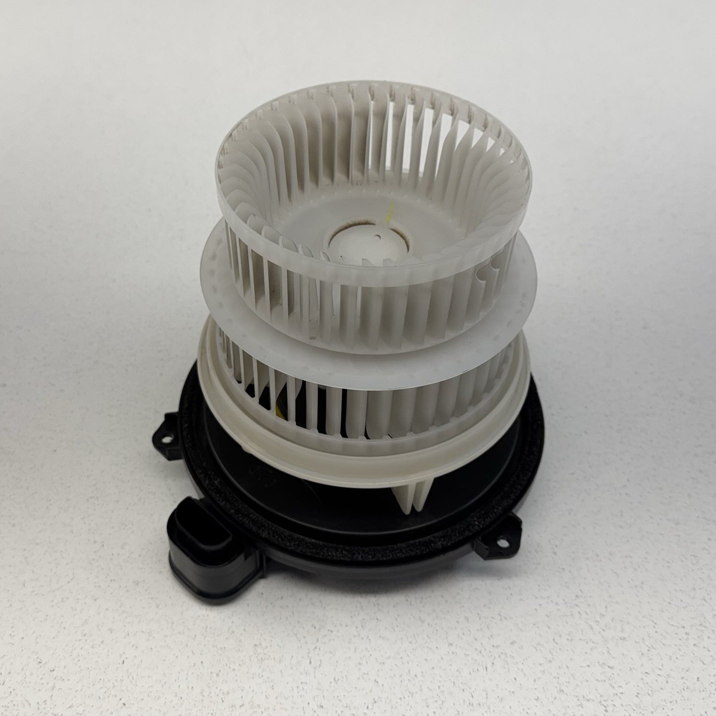 21-26 Lexus IS300 IS350 IS500 HVAC AC Air Temperature Fan Blower Motor Wheel OEM