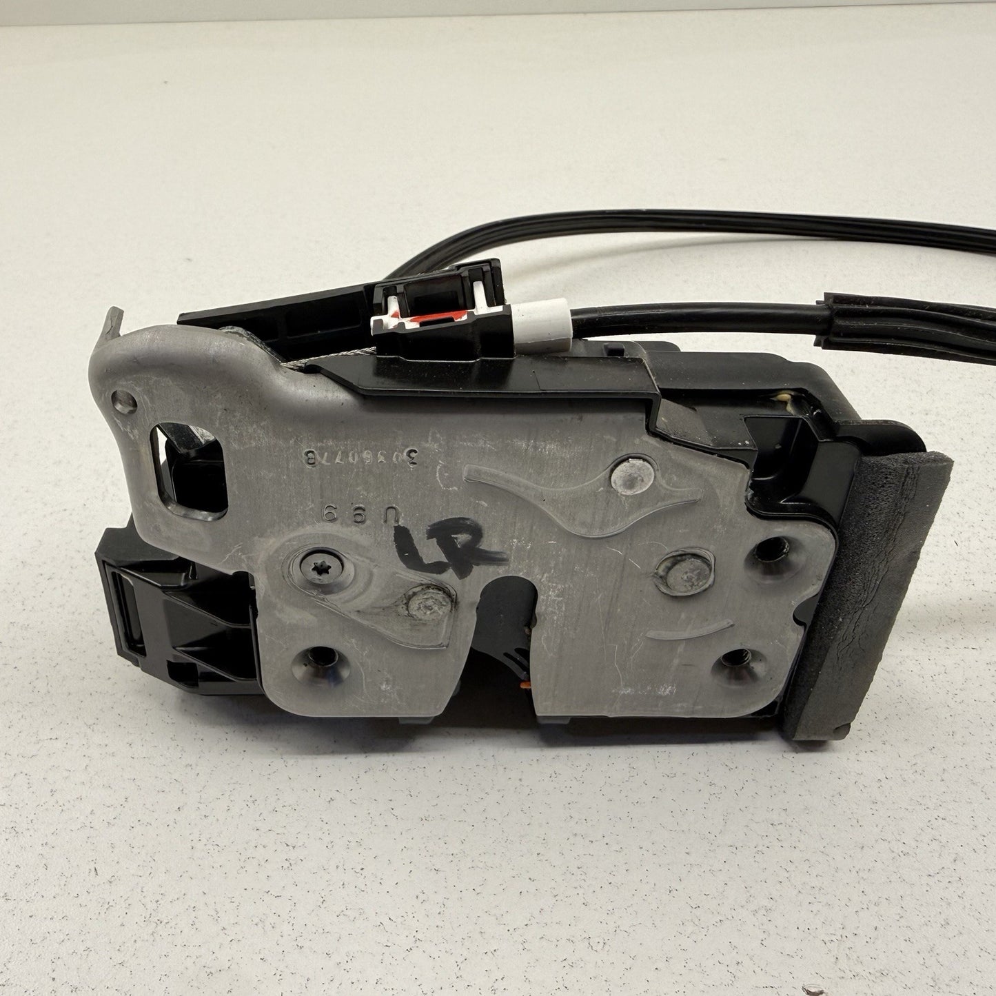 20-25 Silverado Sierra 2500 3500 Driver Left Rear Door Latch Lock Actuator OEM