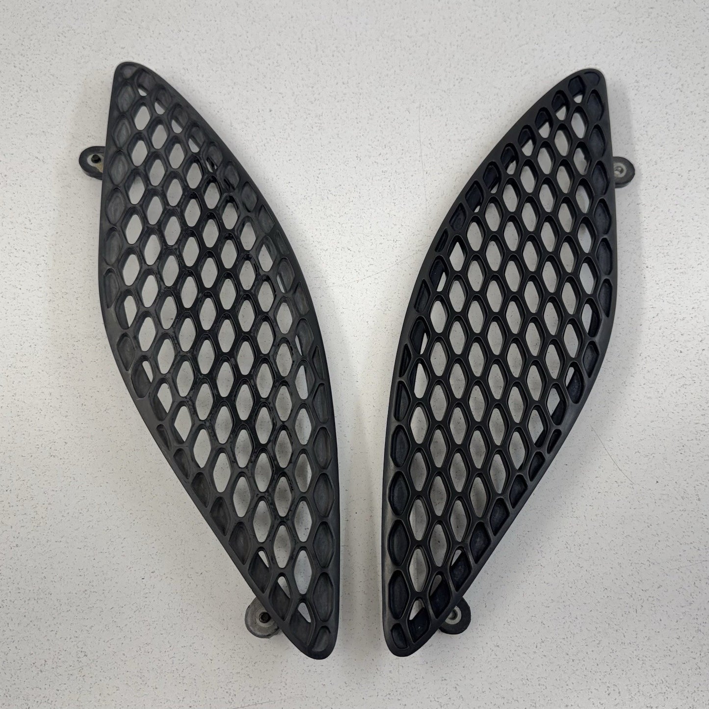 15-20 Dodge Charger SRT Hellcat Performance Hood Bezel Vent Grille Pair OEM