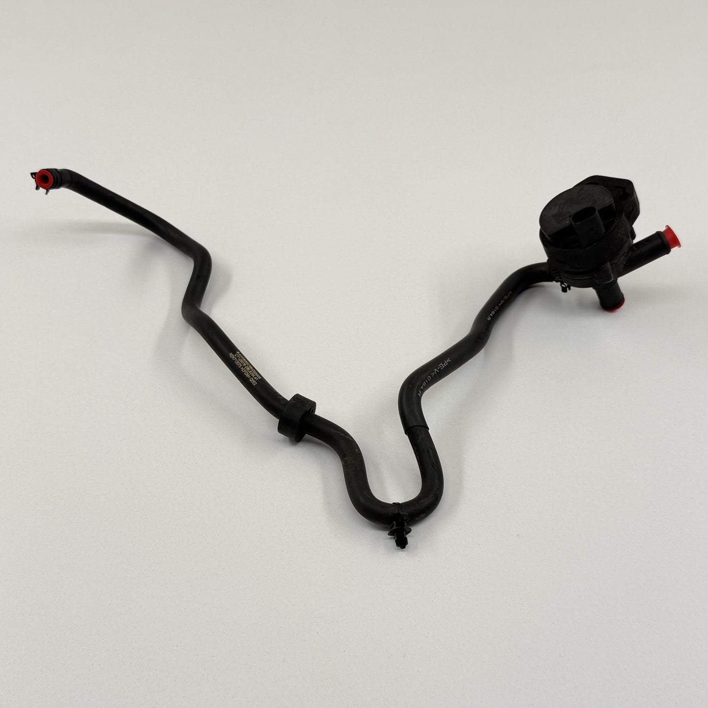 2014-2017 Mercedes-Benz S550 W222 Auxiliary Coolant Water Pump 2118350028 OEM