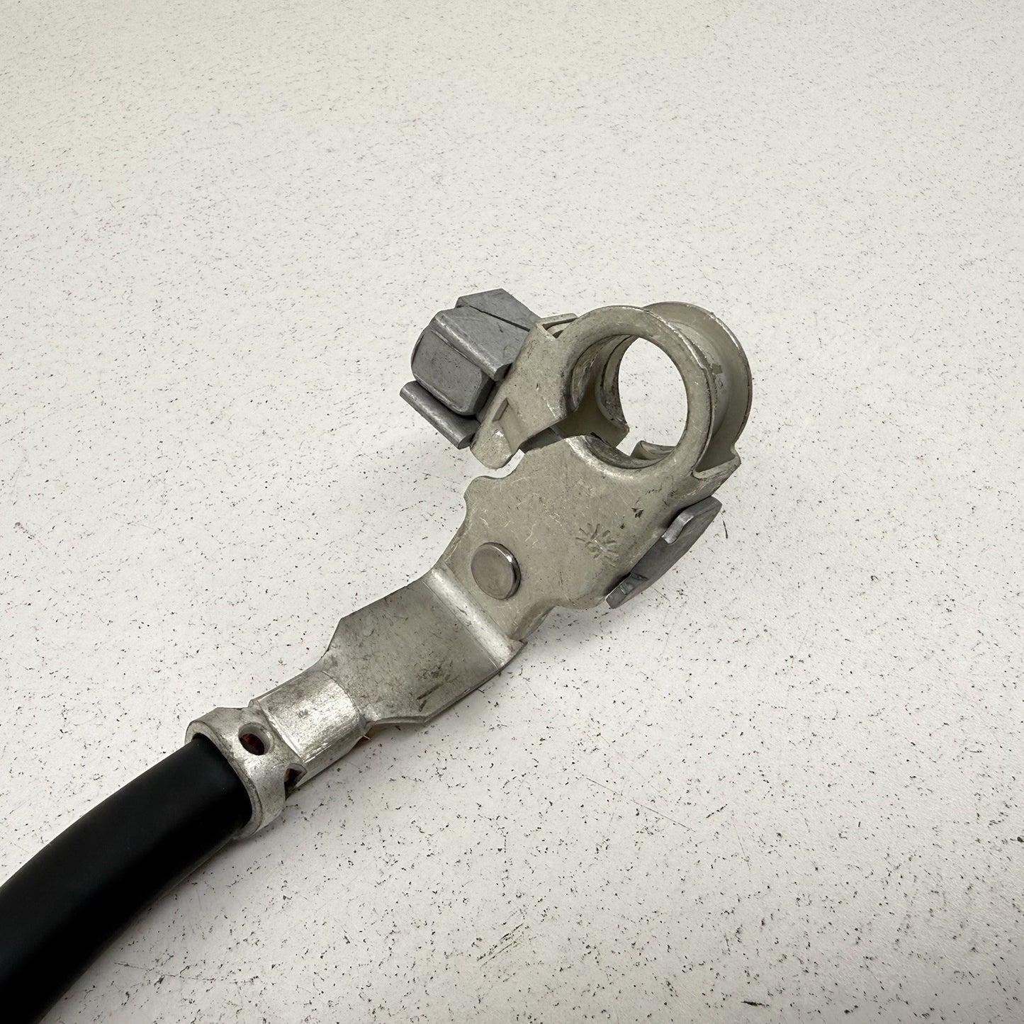 10-15 Chevrolet Camaro Negative Battery Terminal End Link Cable 92241442 OEM