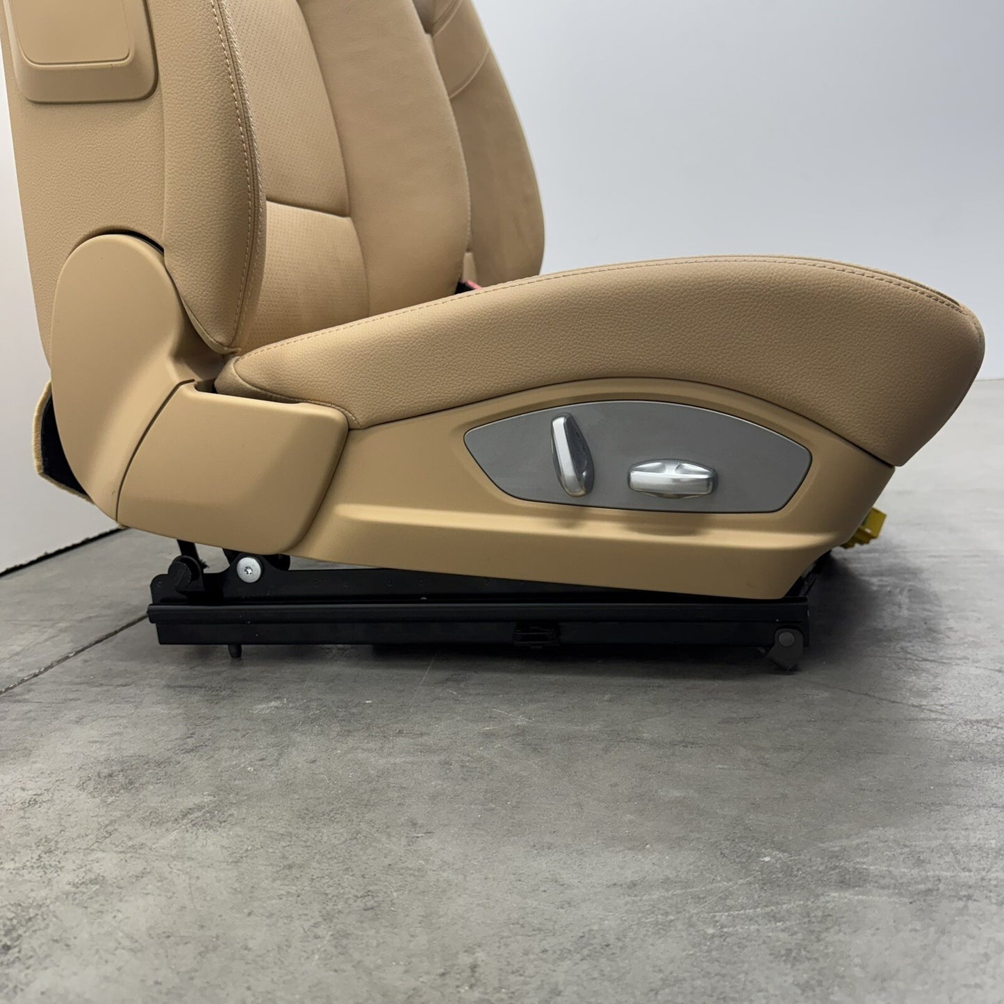 10-16 Porsche Panamera Front Seat Pair Power Memory Leather Luxor Beige OEM