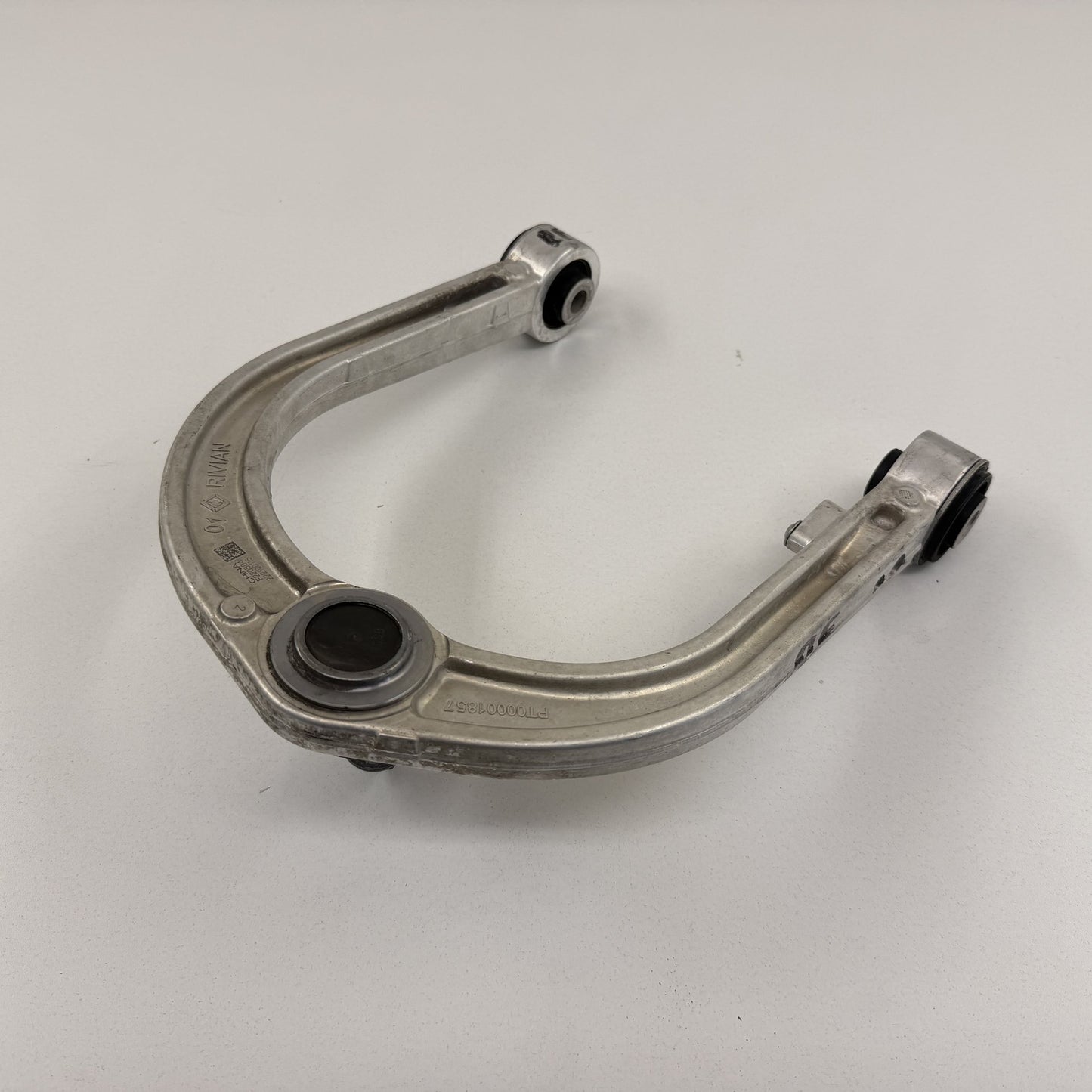 2022-2024 Rivian R1S R1T Passenger Right Front Control Arm Suspension Set OEM