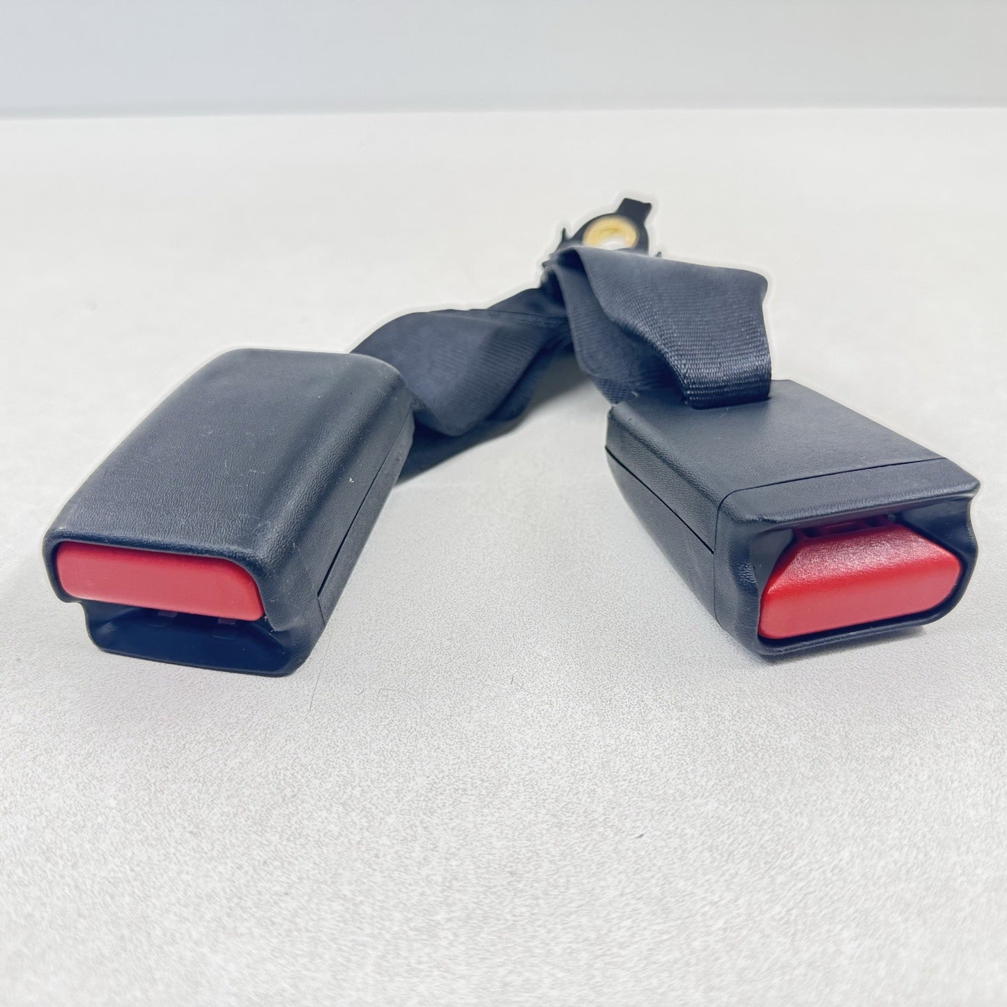 19-23 DODGE CHALLENGER REAR CENTER SEAT BELT SEATBELT BUCKLE 6KE751X9AA OEM