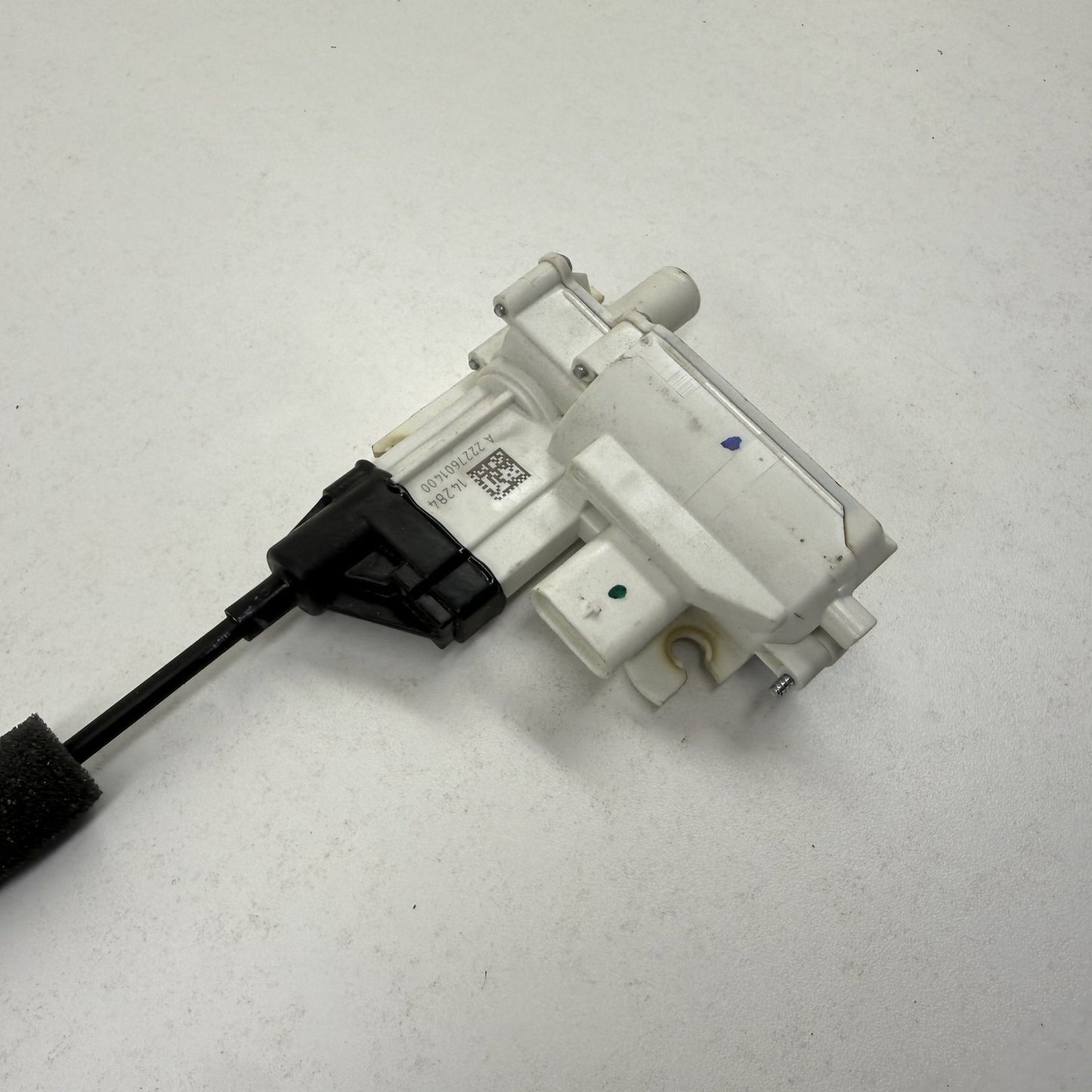 2014-2020 Mercedes S550 W222 Right Front Door Lock Latch Actuator Keyless Go OEM