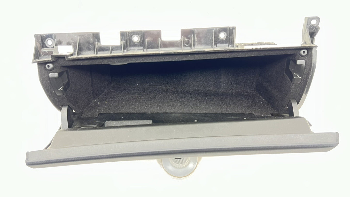12-18 MERCEDES BENZ CLS550 W218 FRONT GLOVE BOX COMPARTMENT WITH KNEE AIRBAG OEM