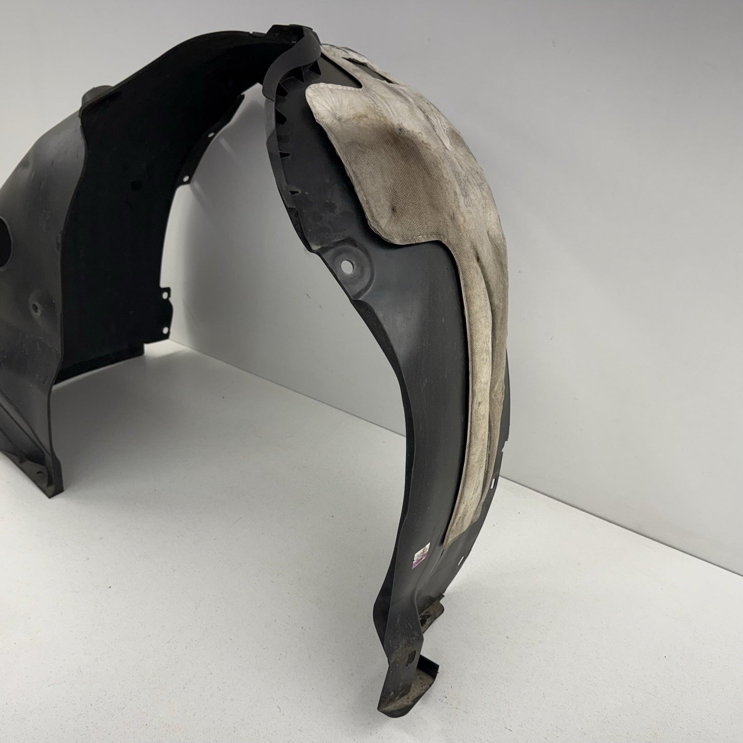 22-26 Hyundai Elantra N Right Front Fender Liner Wheel Splash Guard OEM