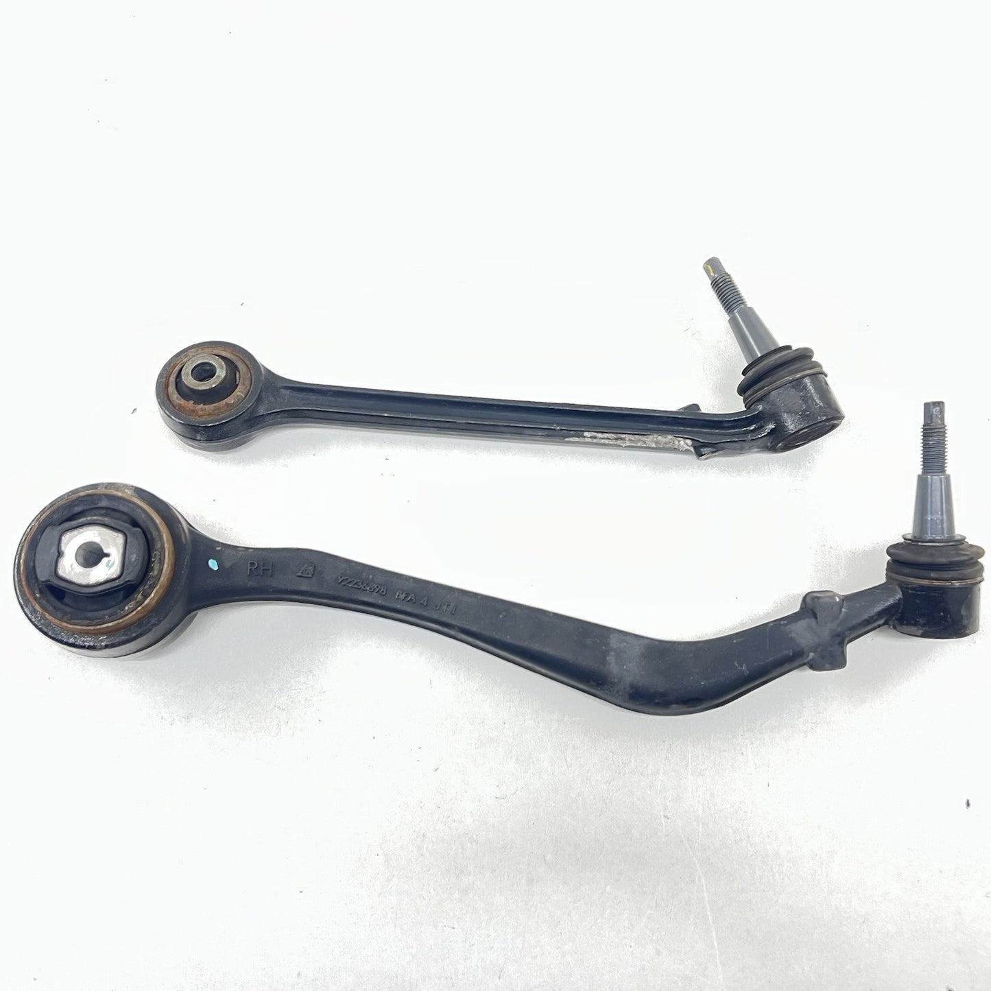 10-15 CHEVROLET CAMARO SS PASSENGER RIGHT FRONT CONTROL ARM PAIR OEM