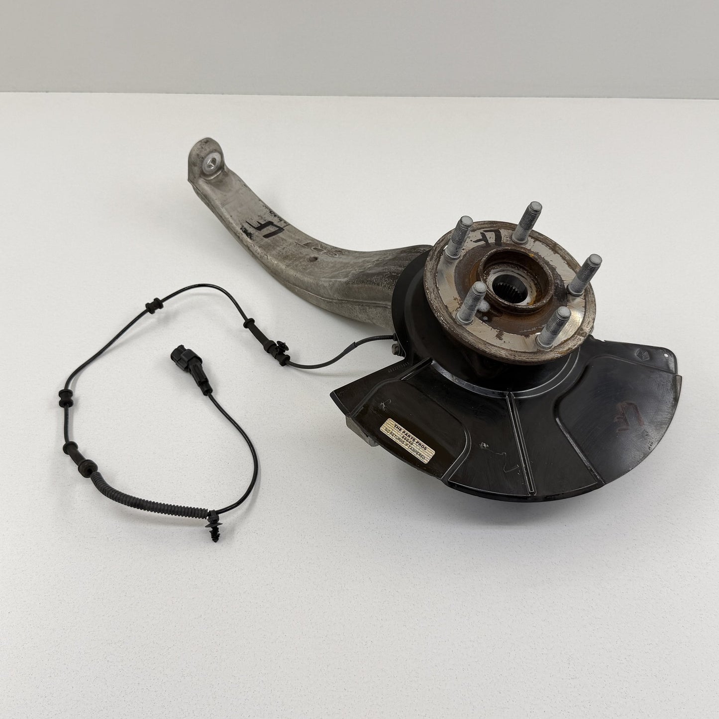 2021-2026 Dodge Durango SRT 392 Left Front Spindle Knuckle Hub Wheel Bearing OEM