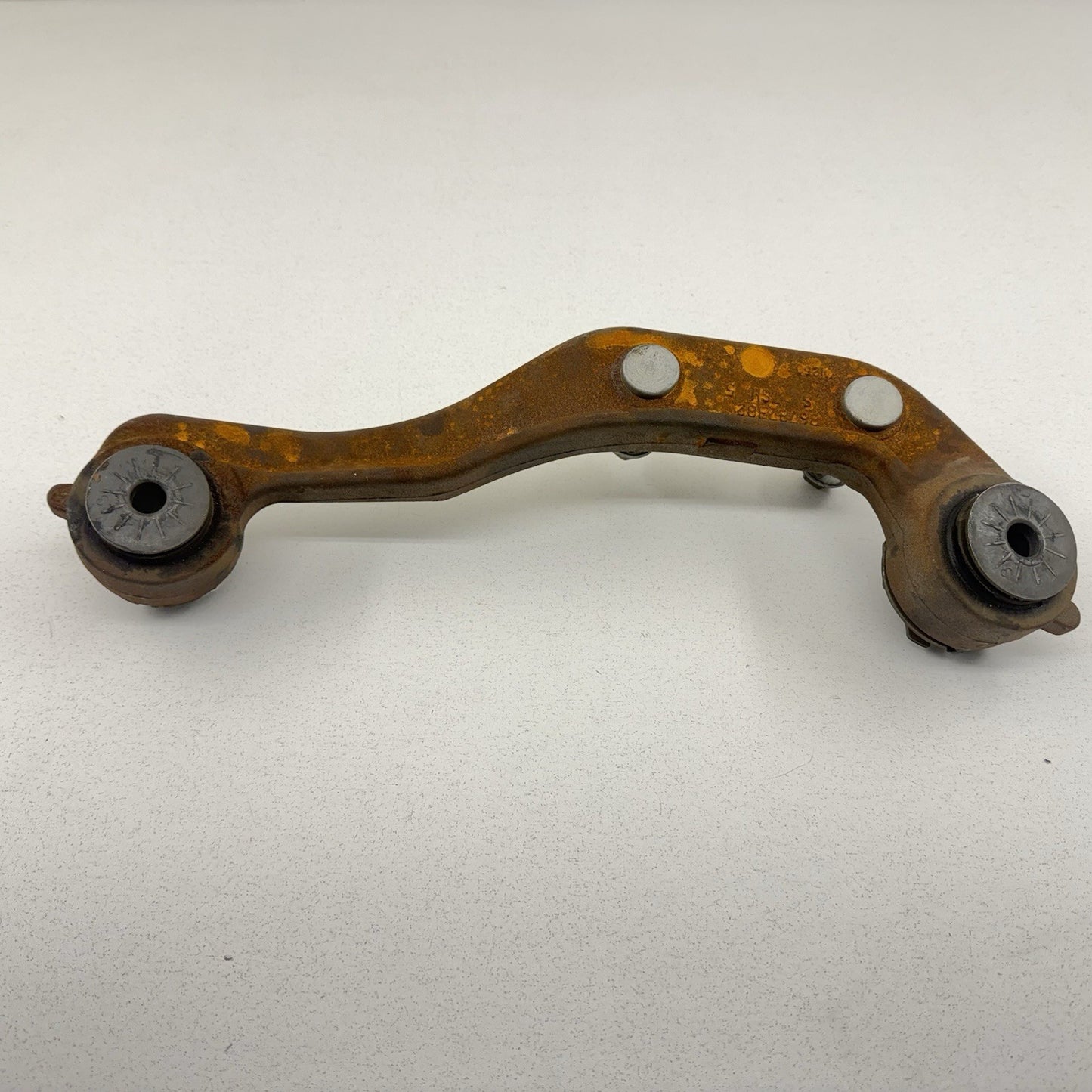 20-25 Silverado Sierra 2500 3500 Right Front Differential Mount Bracket OEM