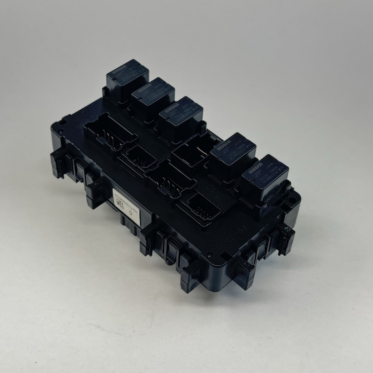 17-22 Infiniti Q60 Interior Cabin Fuse Relay Junction Box OEM