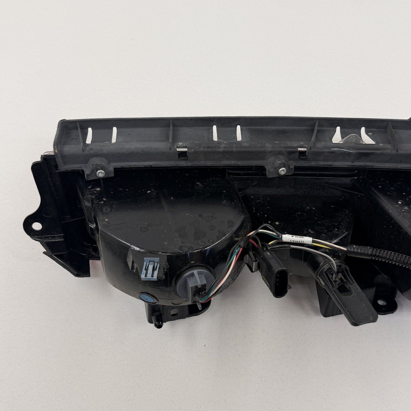 2014-2015 Chevrolet Camaro Right Rear Halogen Taillight Tail Light Lamp OEM
