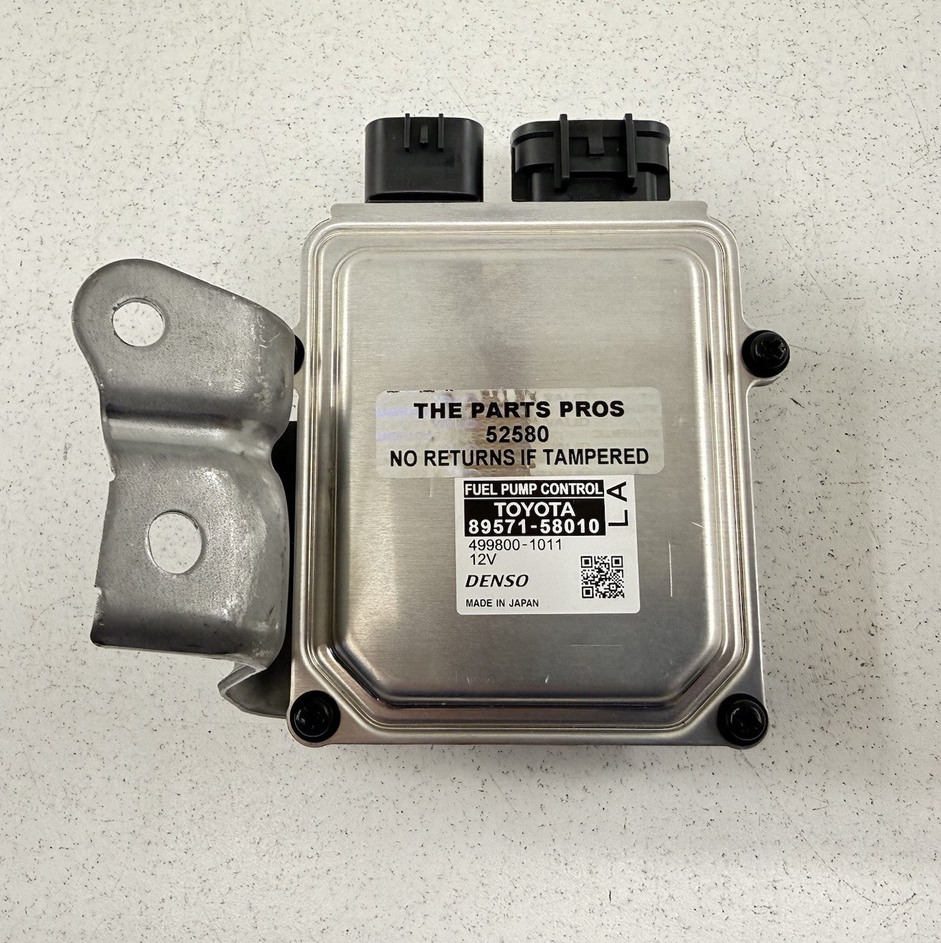16-26 Lexus IS300 IS350 IS500 Fuel Pump Control Module 89571-58010 OEM
