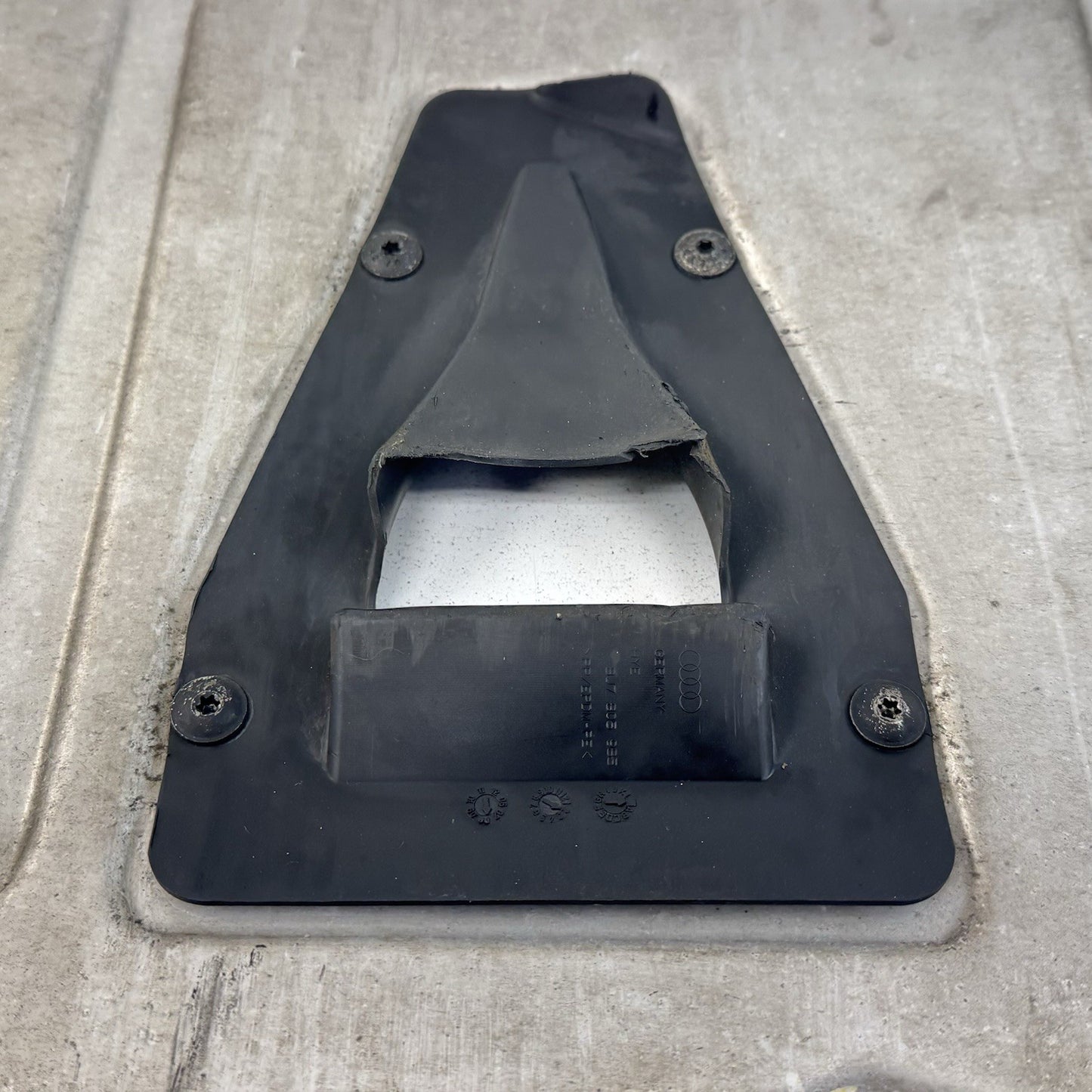 08-15 Audi TT Rear Underbody Belly Pan Sound Dampening 8J7825238 OEM