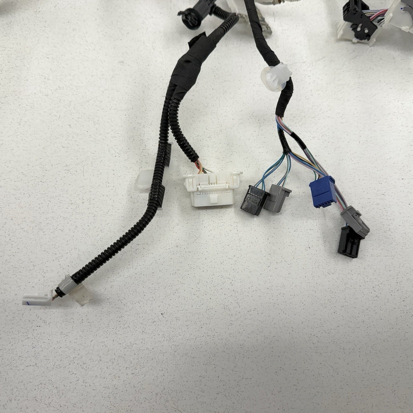 25-26 Toyota Camry Dashboard Dash Instrument Panel Wire Harness OEM