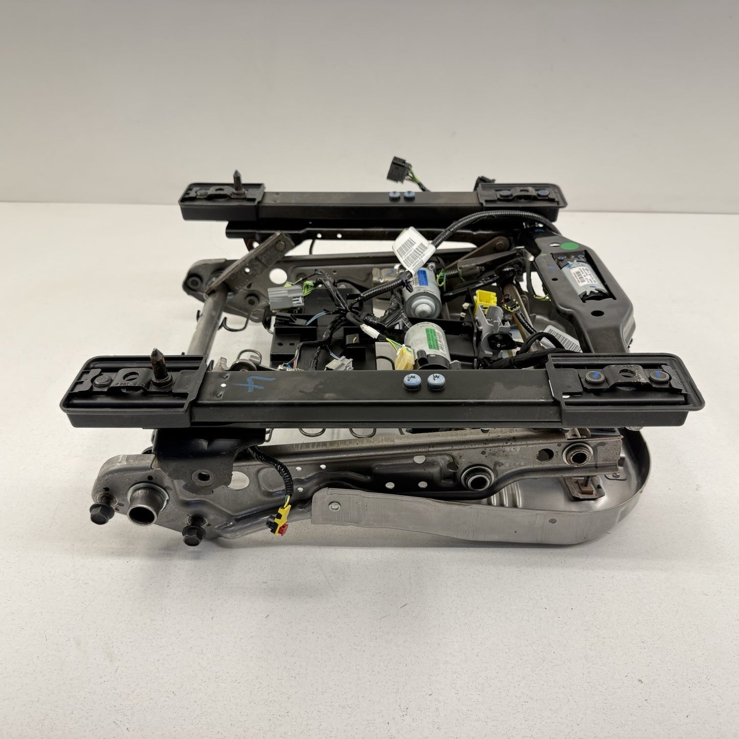 15-23 Dodge Charger SRT Hellcat Right Front Lower Seat Track Rail Frame OEM