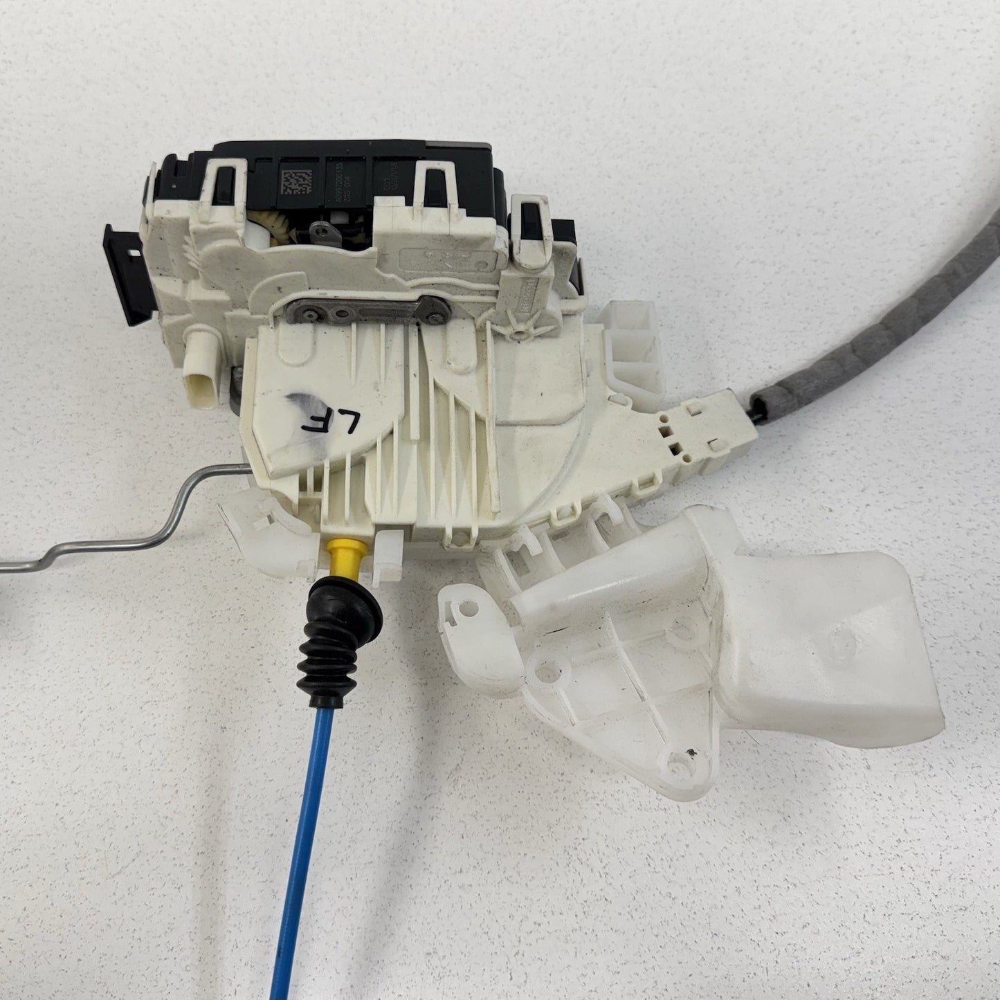 10-16 Mercedes W212 E350 Driver Left Front Door Latch Lock Actuator OEM