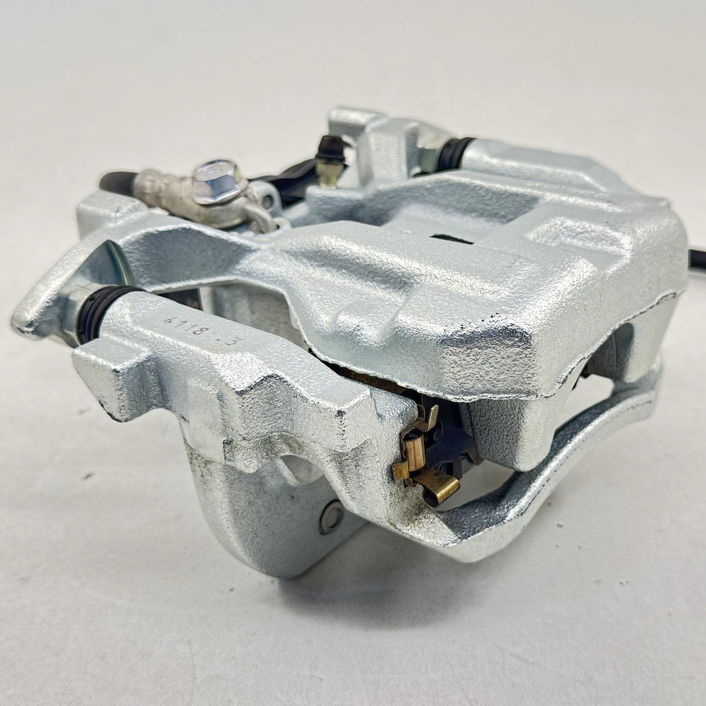 23-25 TOYOTA PRIUS PASSENGER RIGHT REAR CALIPER BRAKE WITH BRAKE LINE OEM