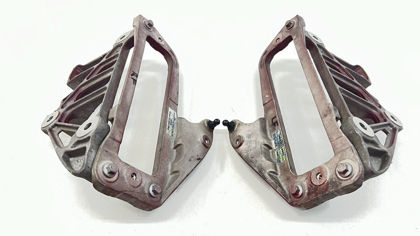 07-17 ASTON MARTIN VANTAGE FRONT HOOD HINGE MOUNT SUPPORT BRACKET PAIR OEM