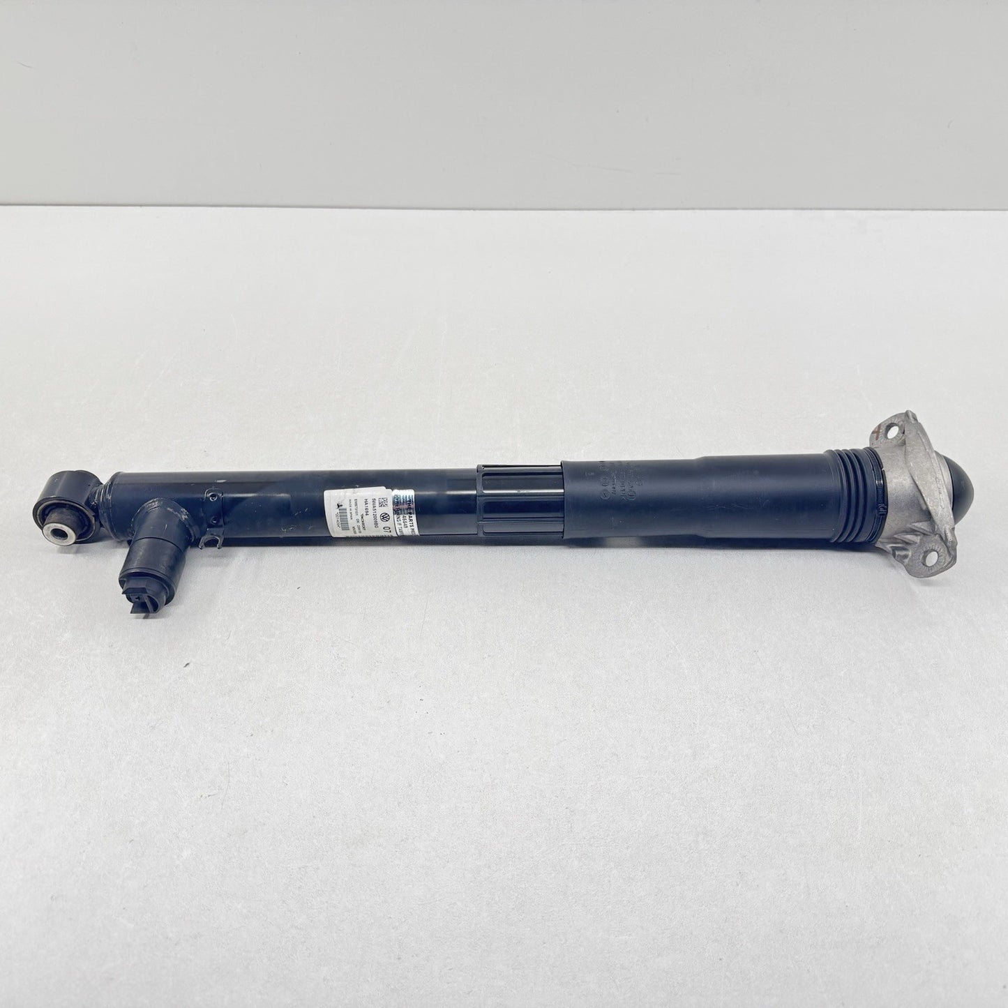 22-25 VOLKSWAGEN GOLF R MK8 LEFT OR RIGHT REAR SHOCK ABSORBER 5WA512009BG OEM