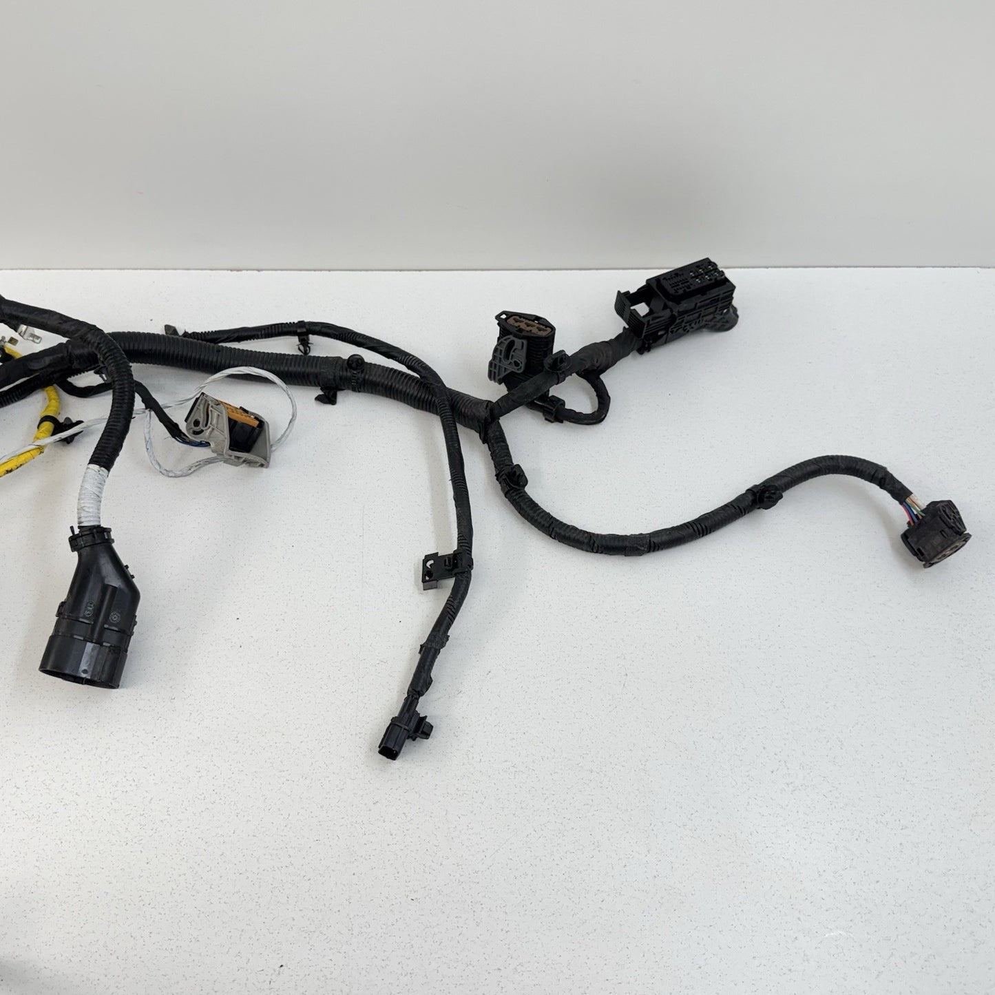 24-26 Hyundai Elantra N 2.0L Automatic Engine Wiring Harness With Fuse Box OEM
