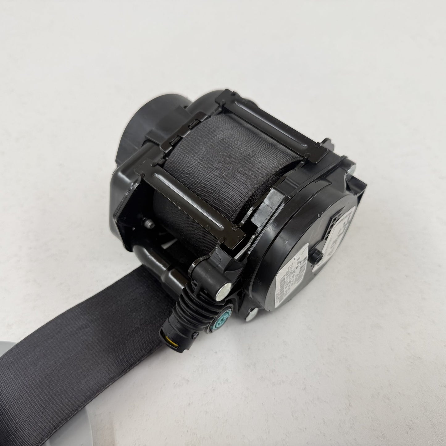 2022-2026 Rivian R1S R1T Driver Left Front Seatbelt Seat Belt Retractor OEM