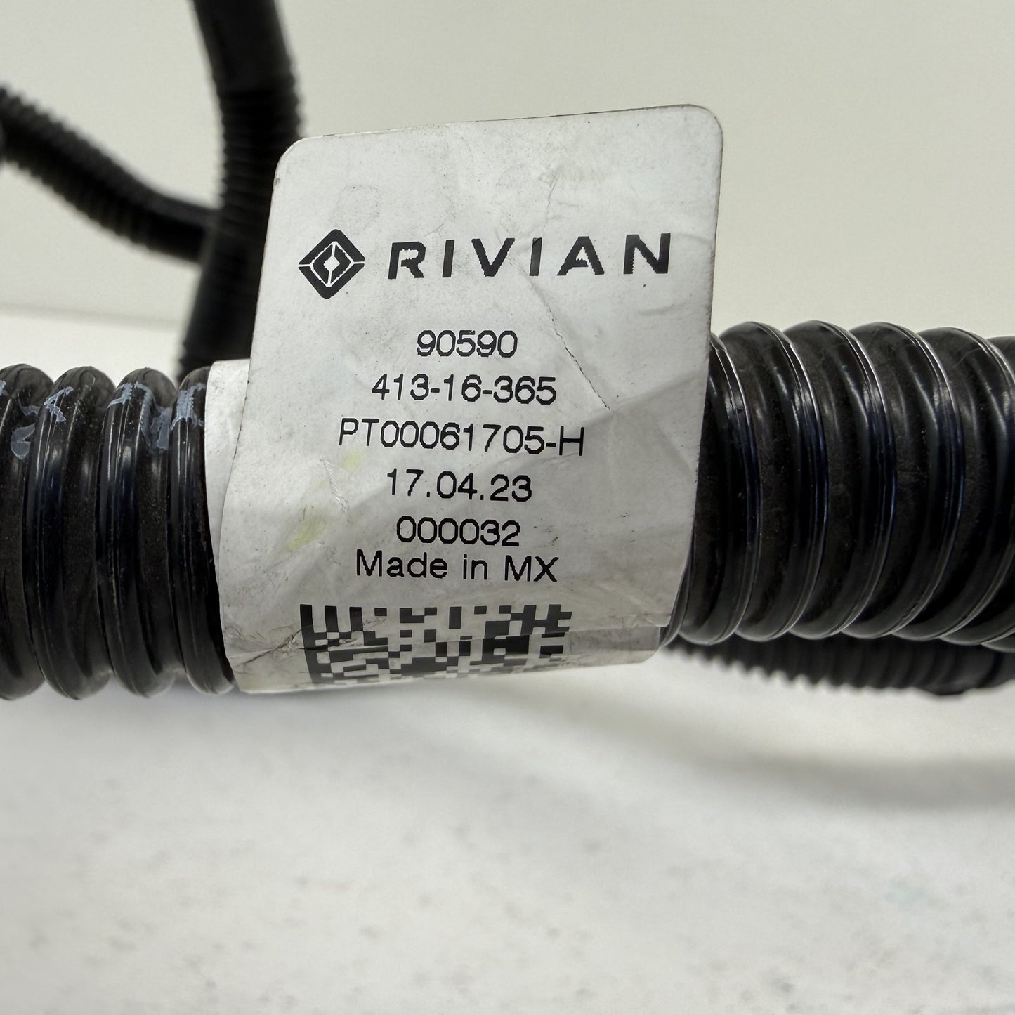 2022-2024 Rivian R1S Front Radiator Support Water Coolant Pump Hose Pipe Set OEM