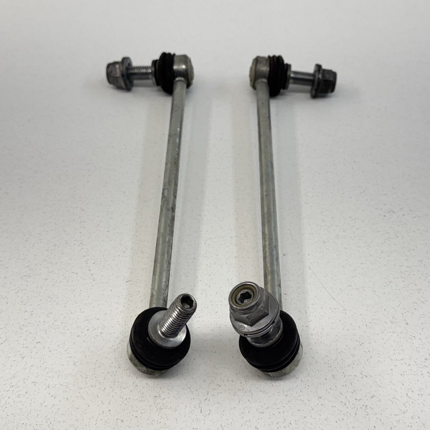 16-24 Chevrolet Camaro Front Stabilizer Sway Bar End Link Pair Left & Right OEM
