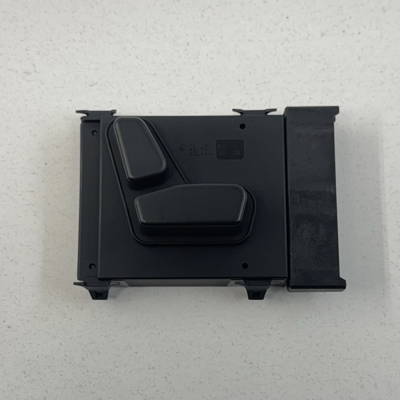 14-24 Maserati Ghibli Passenger Right Front Seat Control Switch Pair OEM