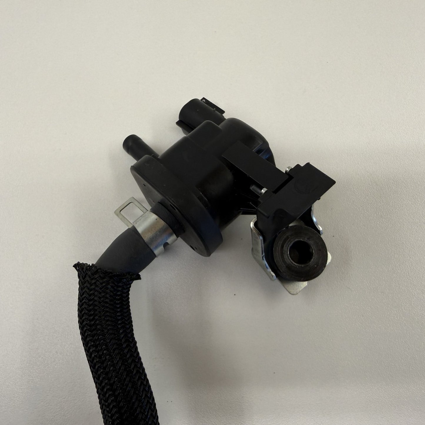 2021-2026 Lexus IS300 IS350 IS500 Fuel Vapor Canister Purge Valve Solenoid OEM