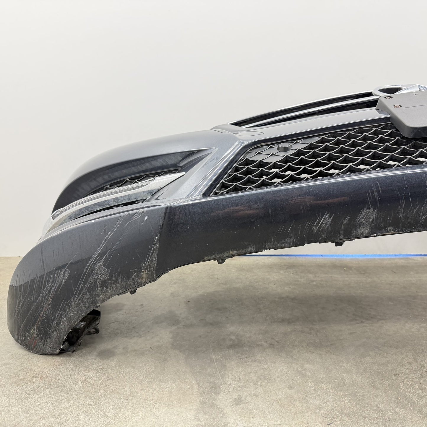 2012-2014 Mercedes C250 C300 C350 W204 Front Bumper Cover Complete W/ Grill OEM