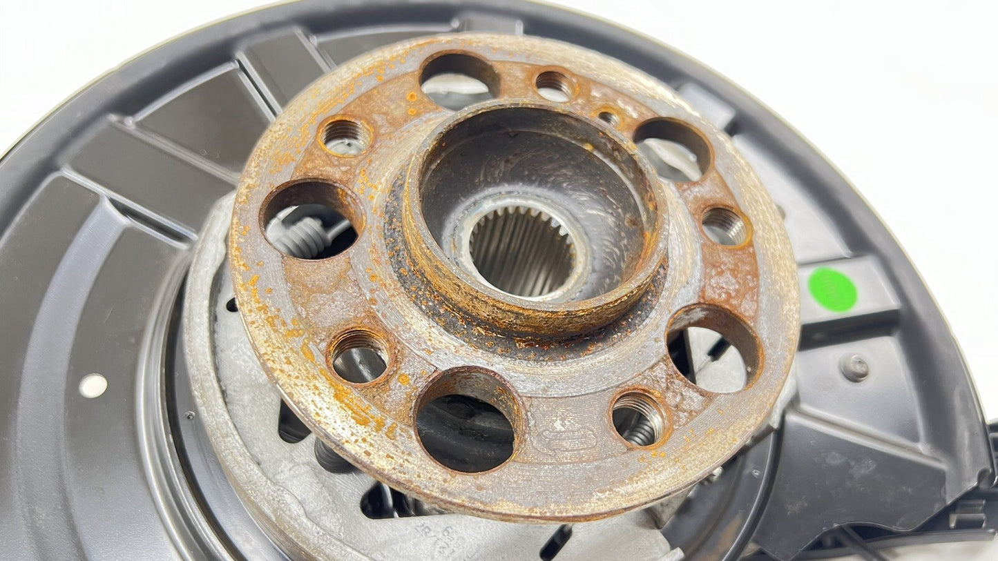 12-18 MERCEDES BENZ CLS550 W218 DRIVER LEFT REAR SPINDLE KNUCKLE HUB BEARING OEM
