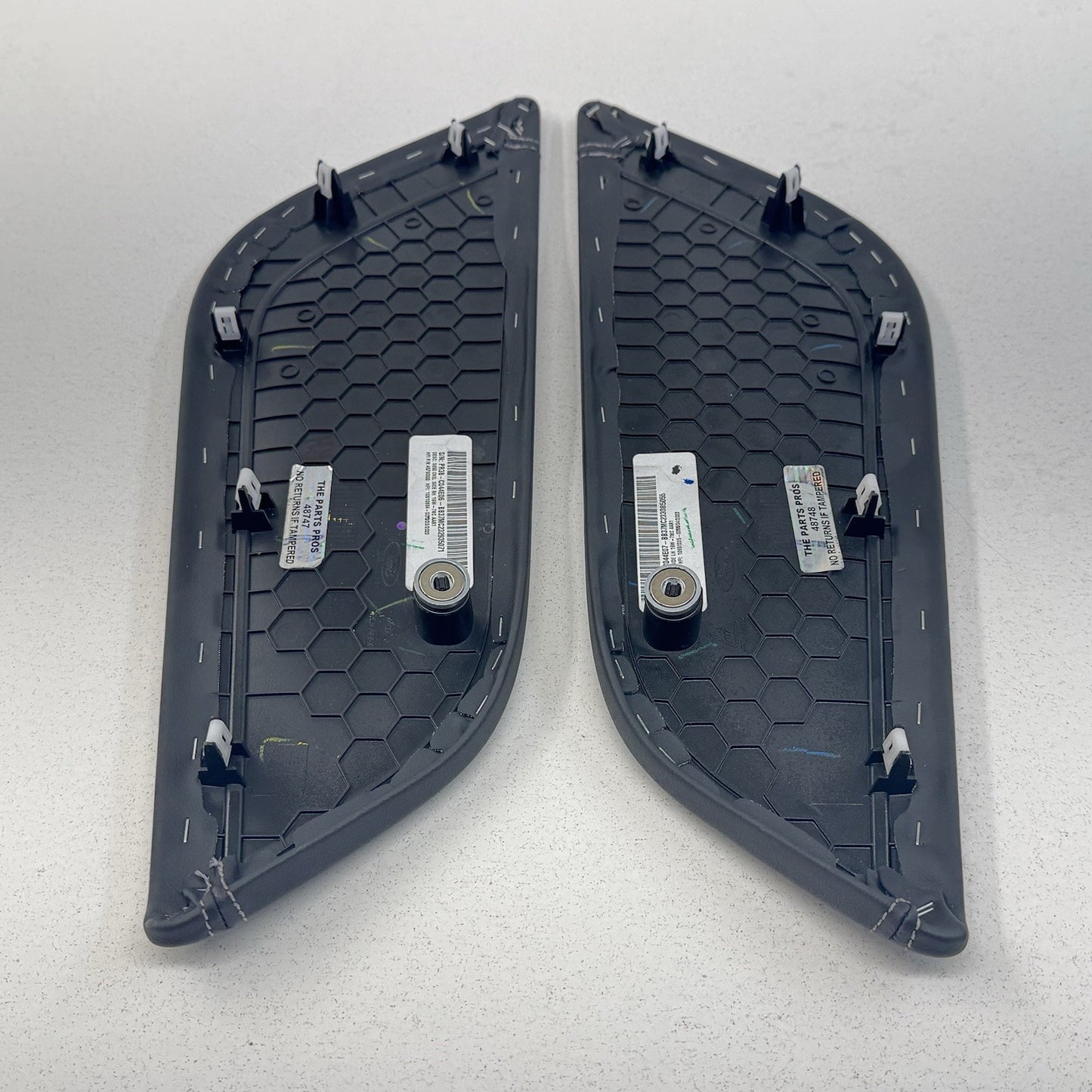 24-26 Ford Mustang Performance Pack Center Console Panel Cover W/ Knee Pads OEM
